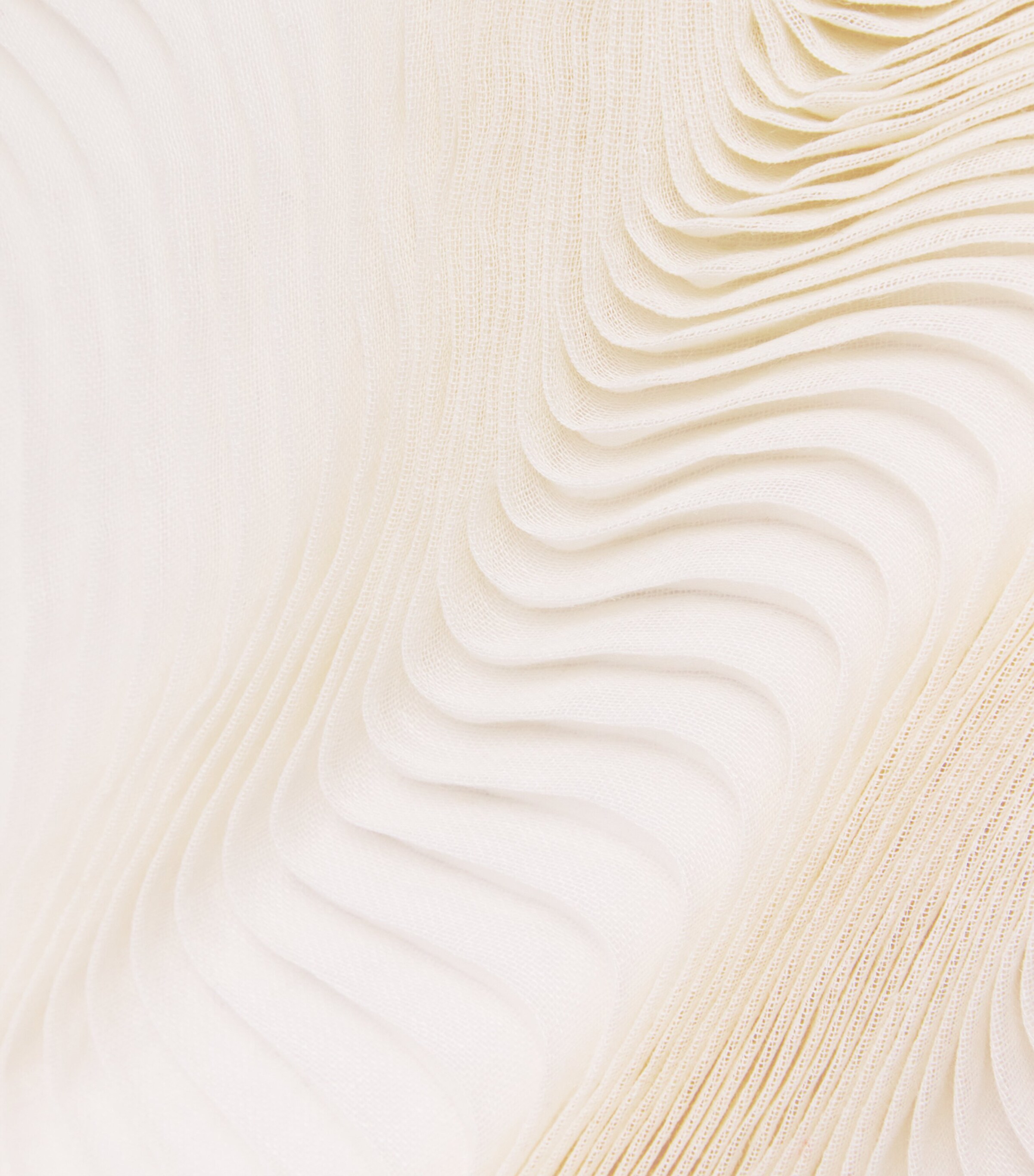Issey Miyake Feather Pleats Stole White Image 3