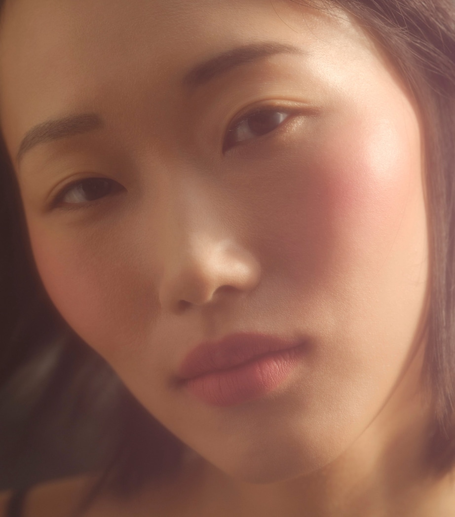 Color Cloud Lipstick BERRY Image 3