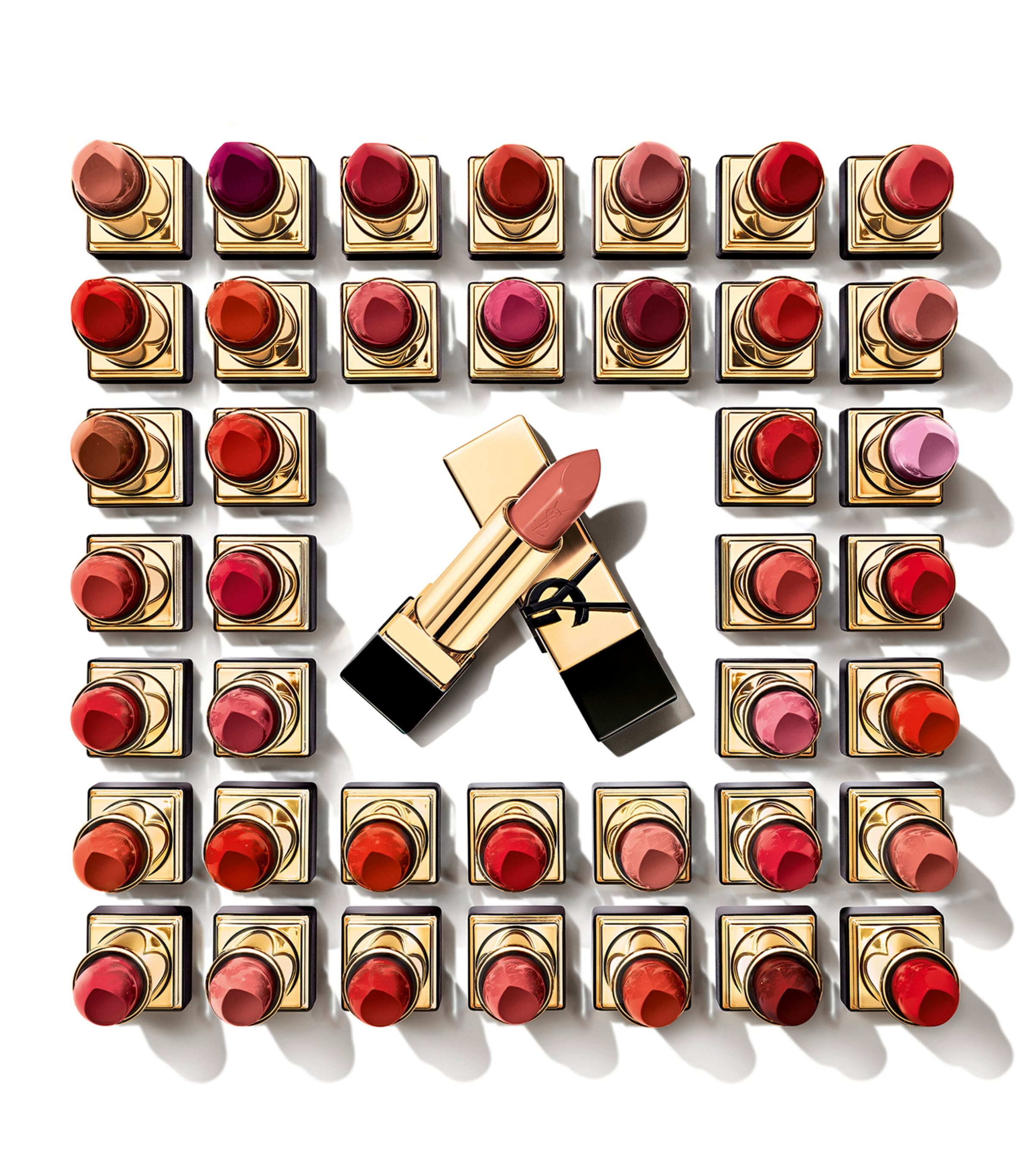 Rouge Pur Couture Lipstick R1 Image 4