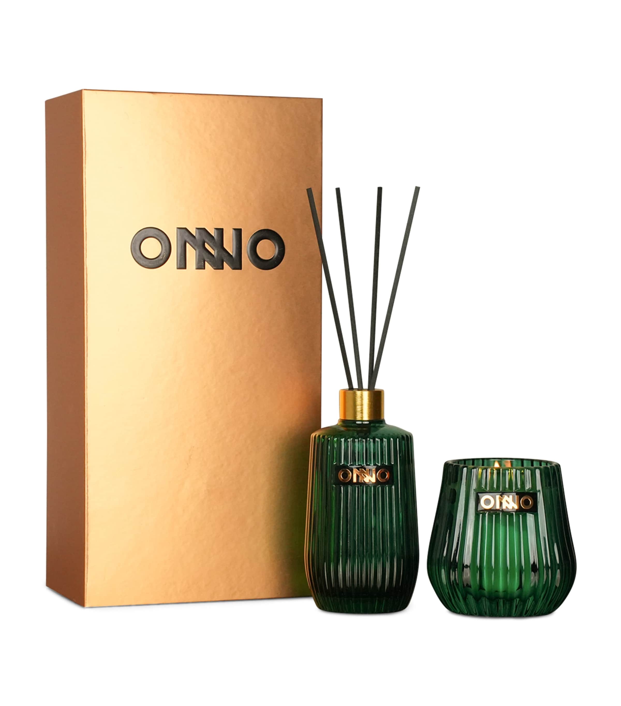 Onno Eclectic Sage Candle And Diffuser Gift Set In Green