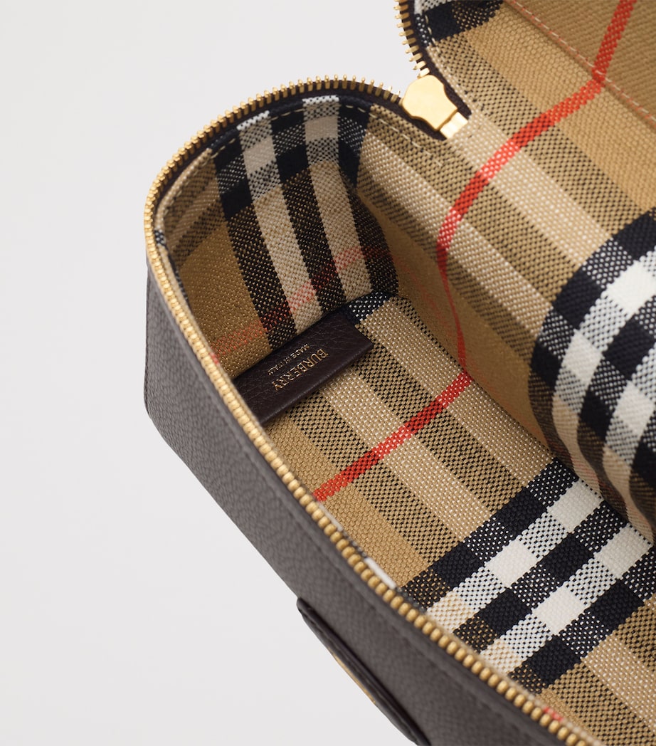 Burberry Leather Bloomsbury Vanity Bag Peat/sand Image 4