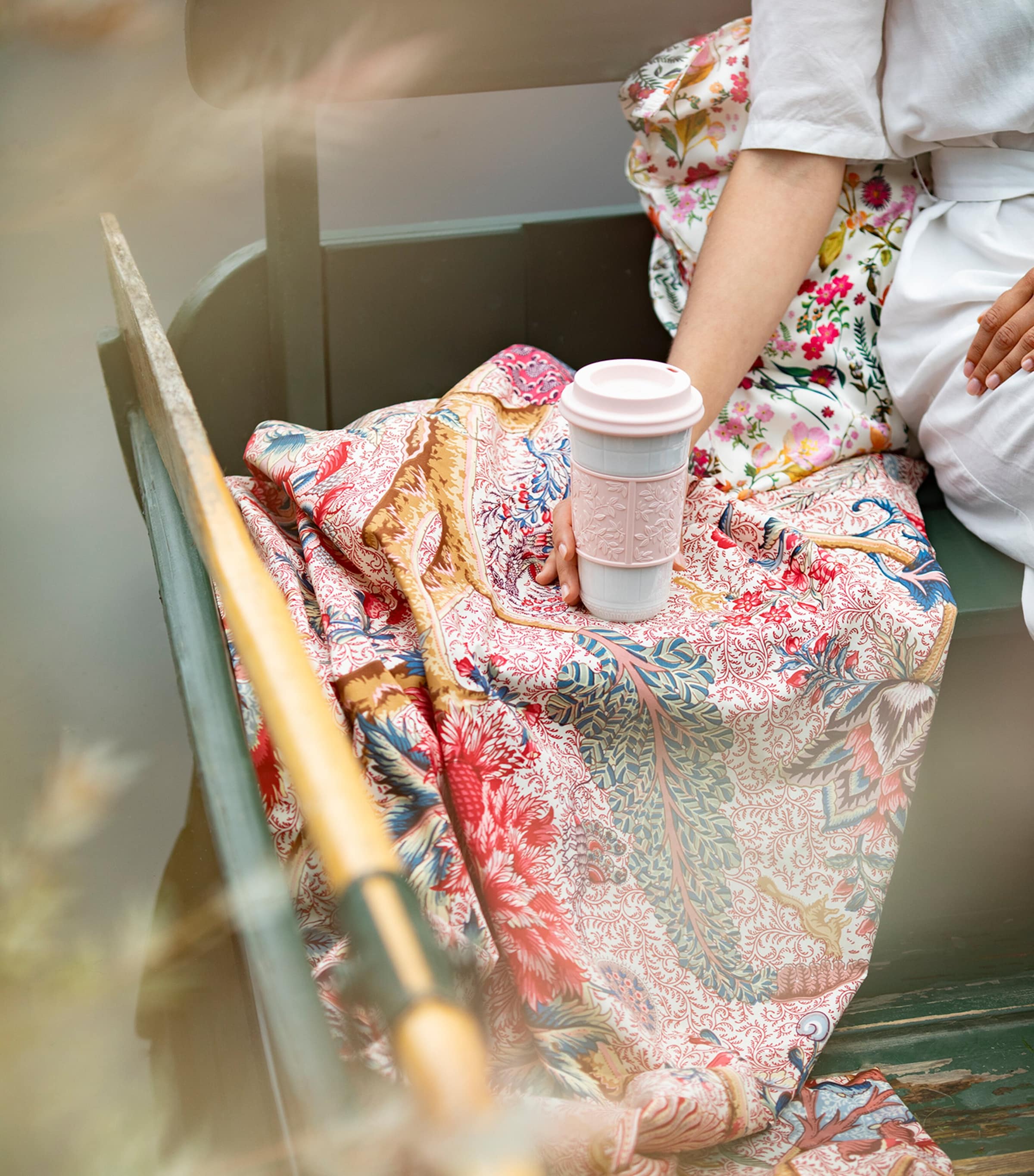 Louvre Nomad Travel Mug PINK Image 2