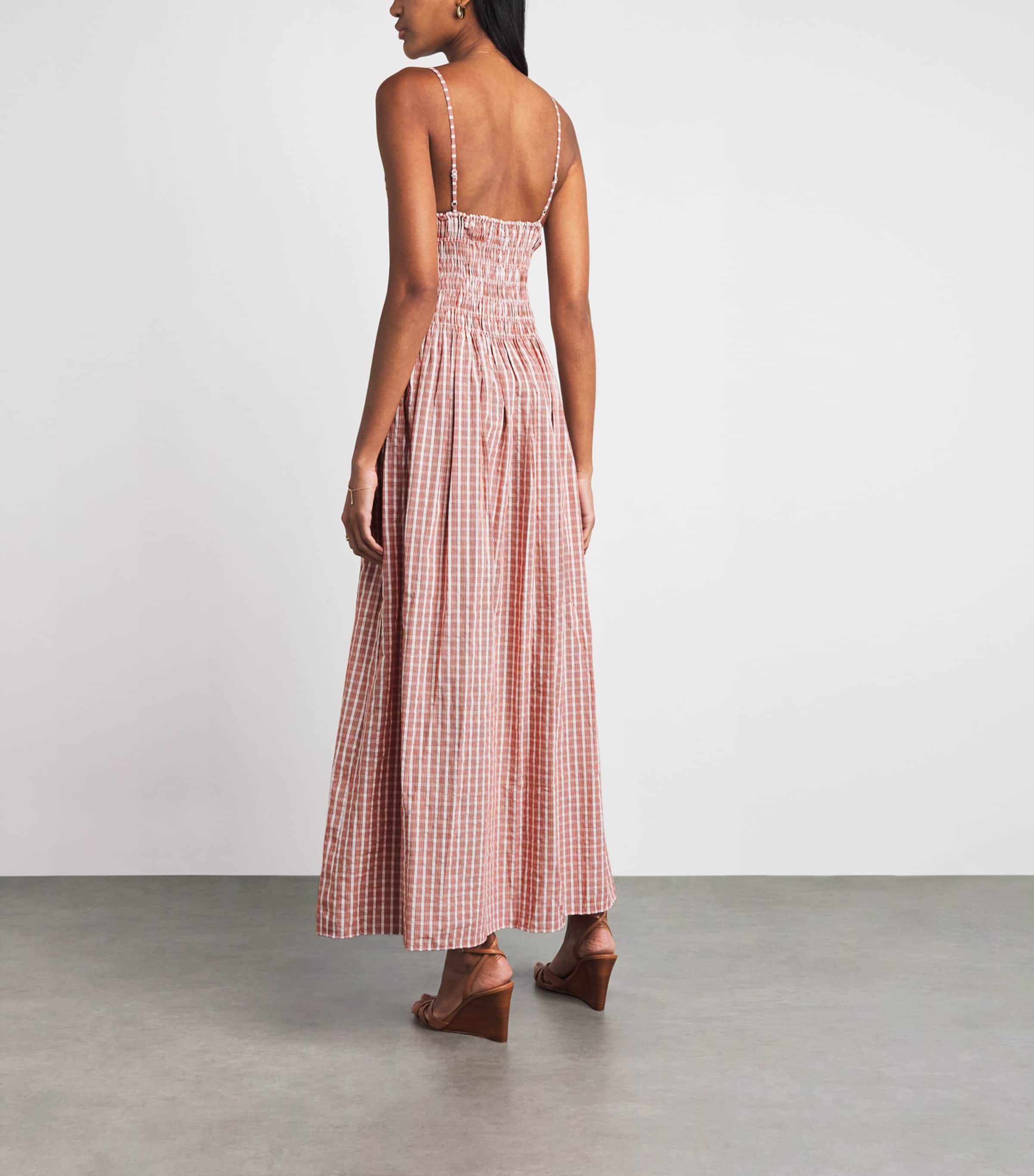 Faithfull The Brand Womens Cotton Shirred Laia Midi Dress Paloma Chk Cnnmn Wht Image 4