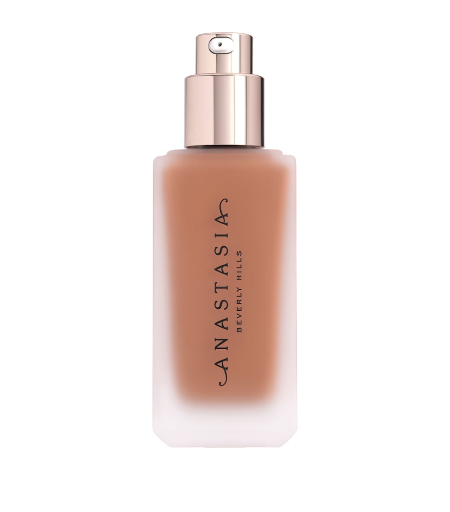 Impeccable Blurring Second-Skin Matte Foundation SHADE 21 6.5N Image 2