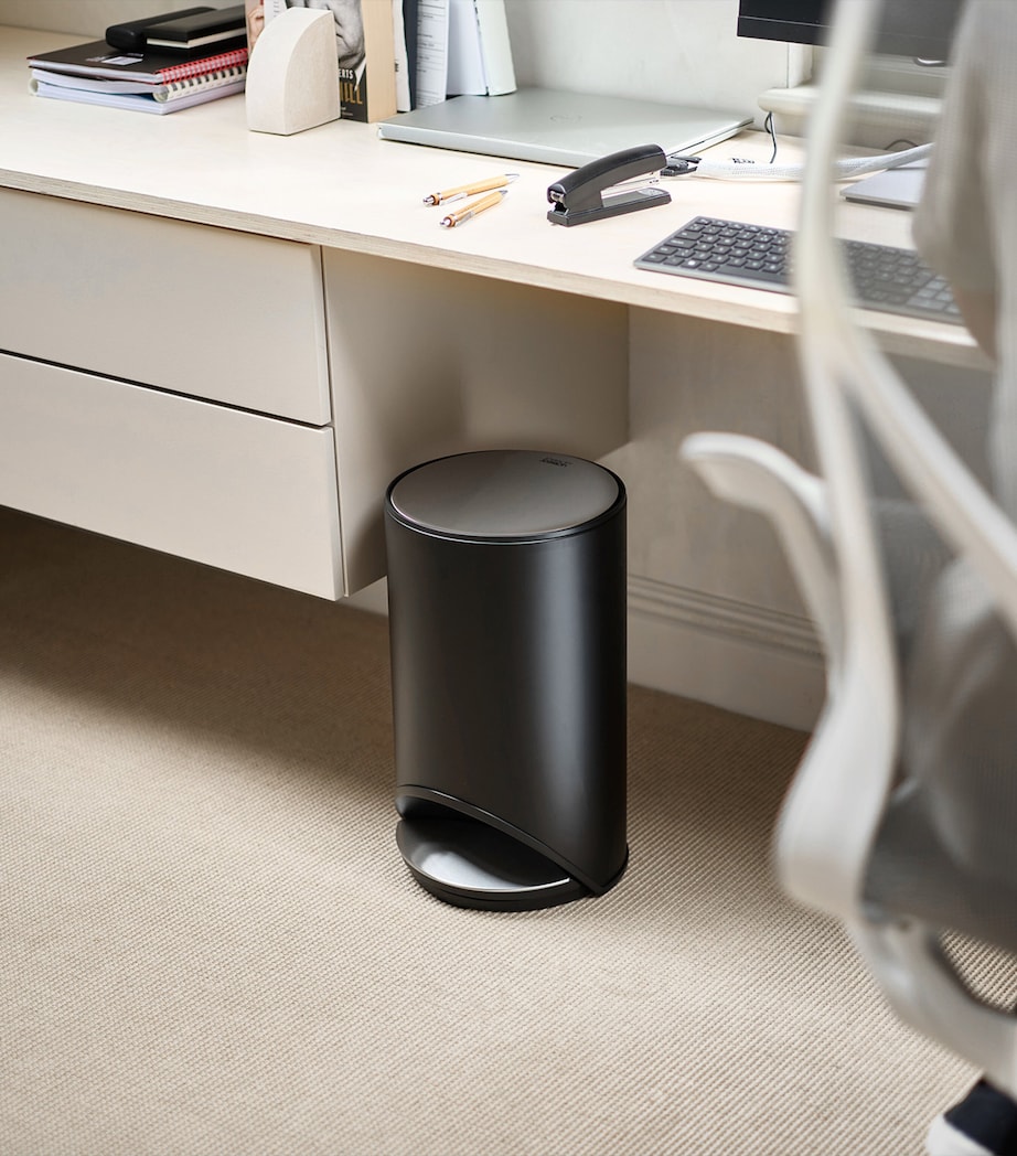 Small Easy-Push Arc Pedal Bin (10L) BLACK Image 2