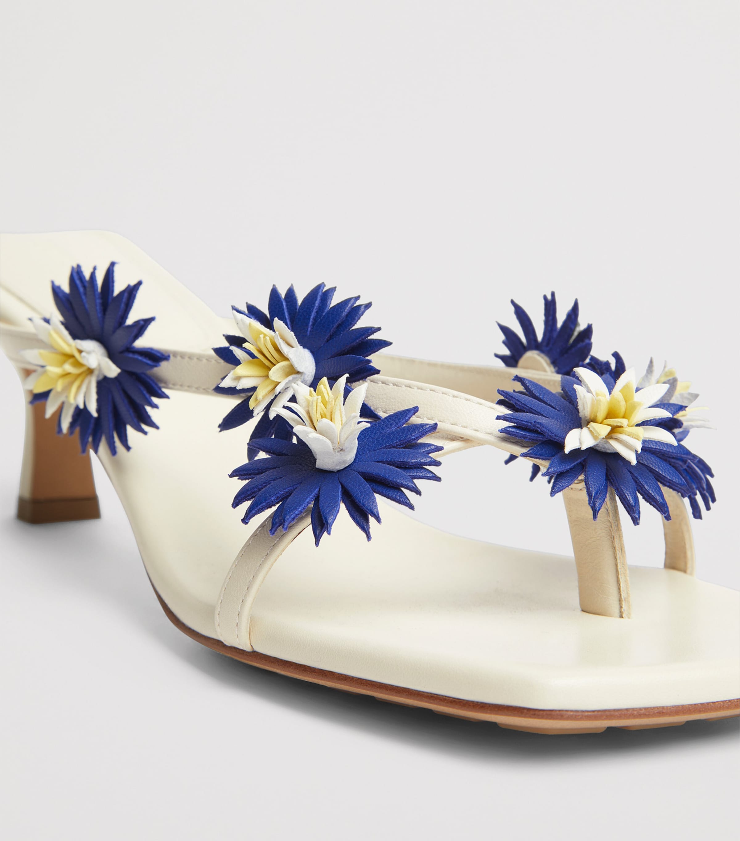 Bottega Veneta Lambskin Embellished Thong Sandals 50 Image 5