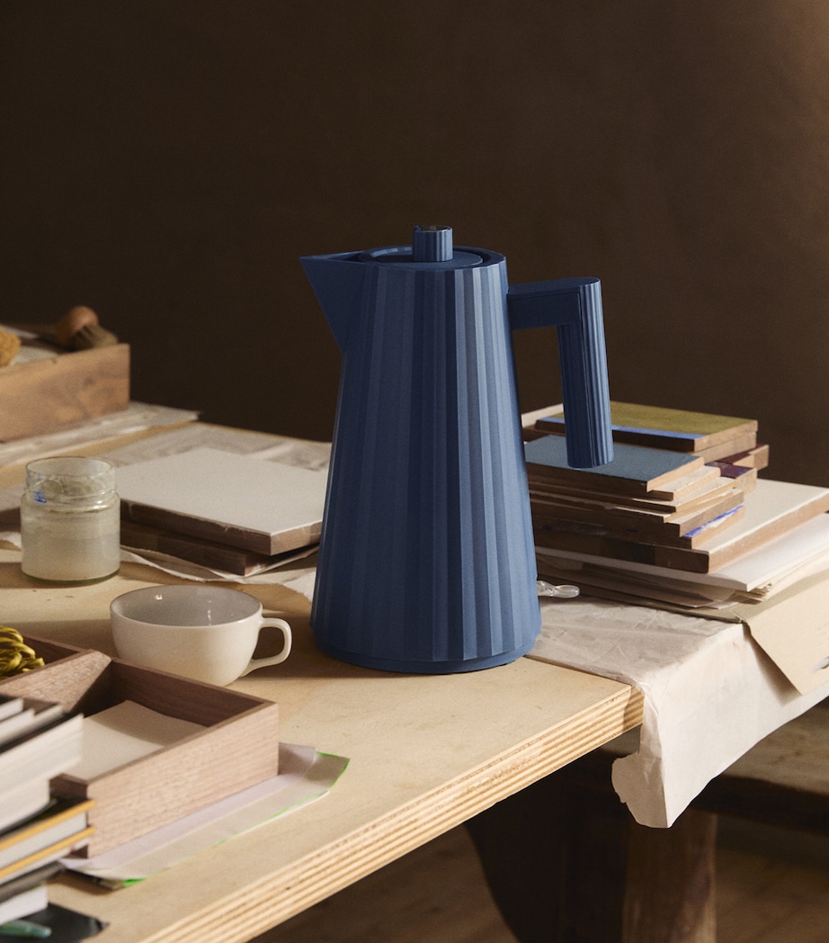 Plissé Kettle (1.7L) BLUE Image 2