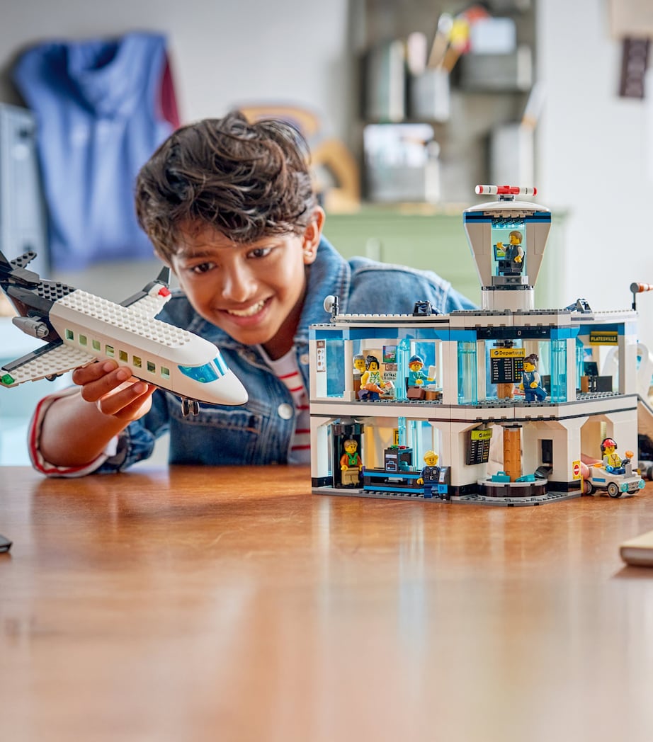 LEGO City Airport with Airplane Toy Model Kit 60502 MULTI Image 3