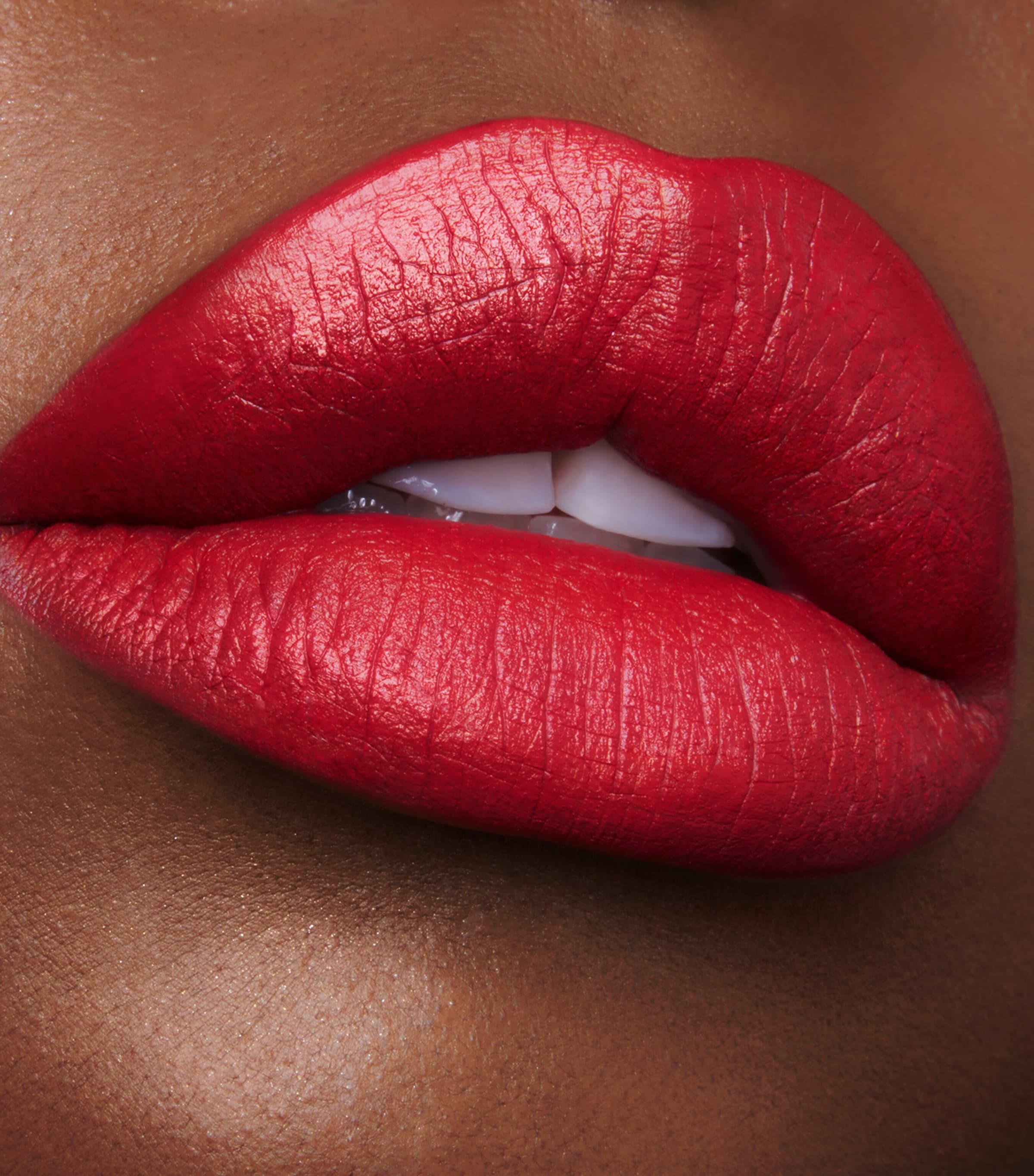 Charlotte Tilbury Hollywood Beauty Icon Matte Revolution Lipstick Pizzazz Image 2