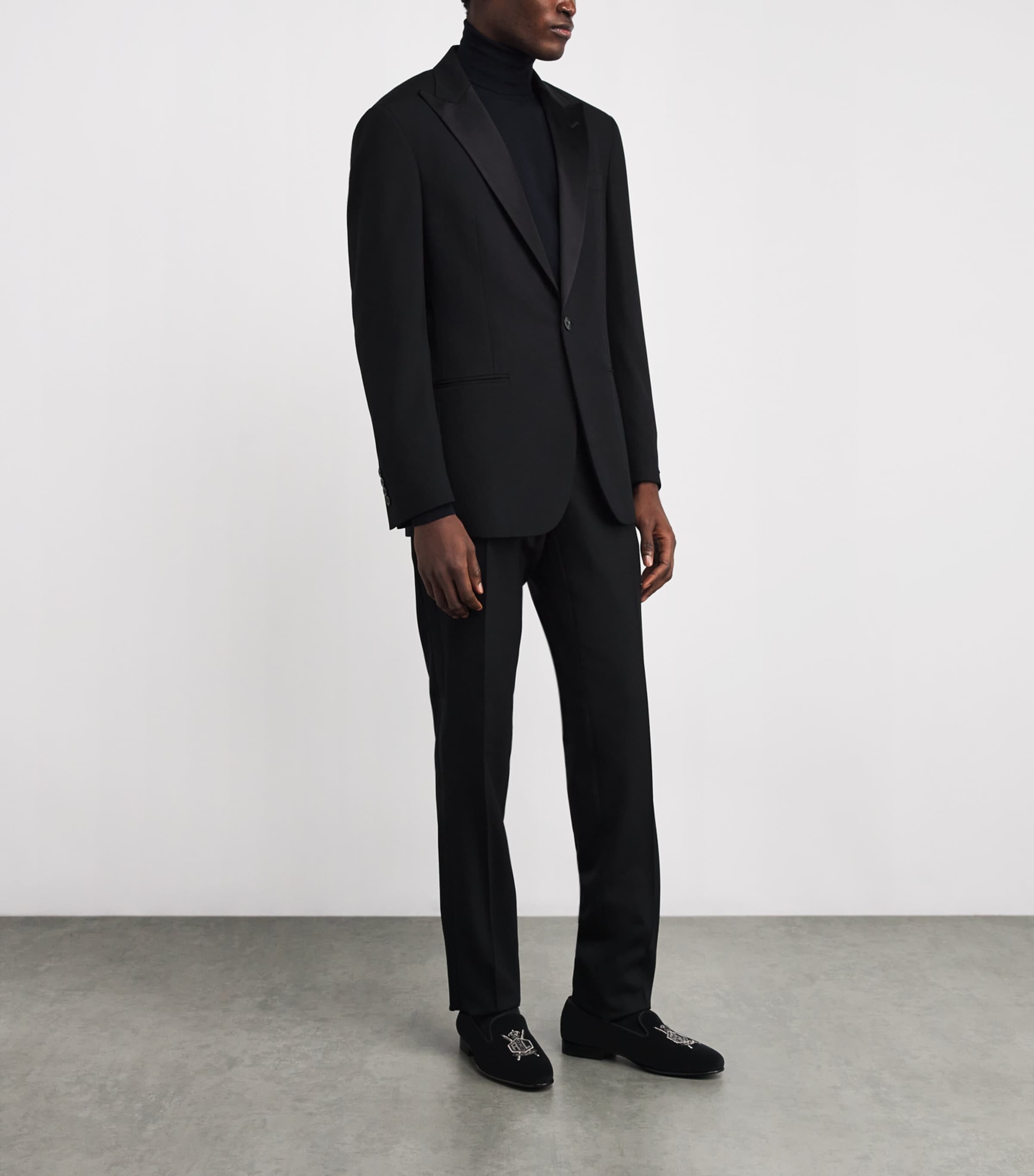 Velvet Crest-Embellished Slippers BLACK Image 6