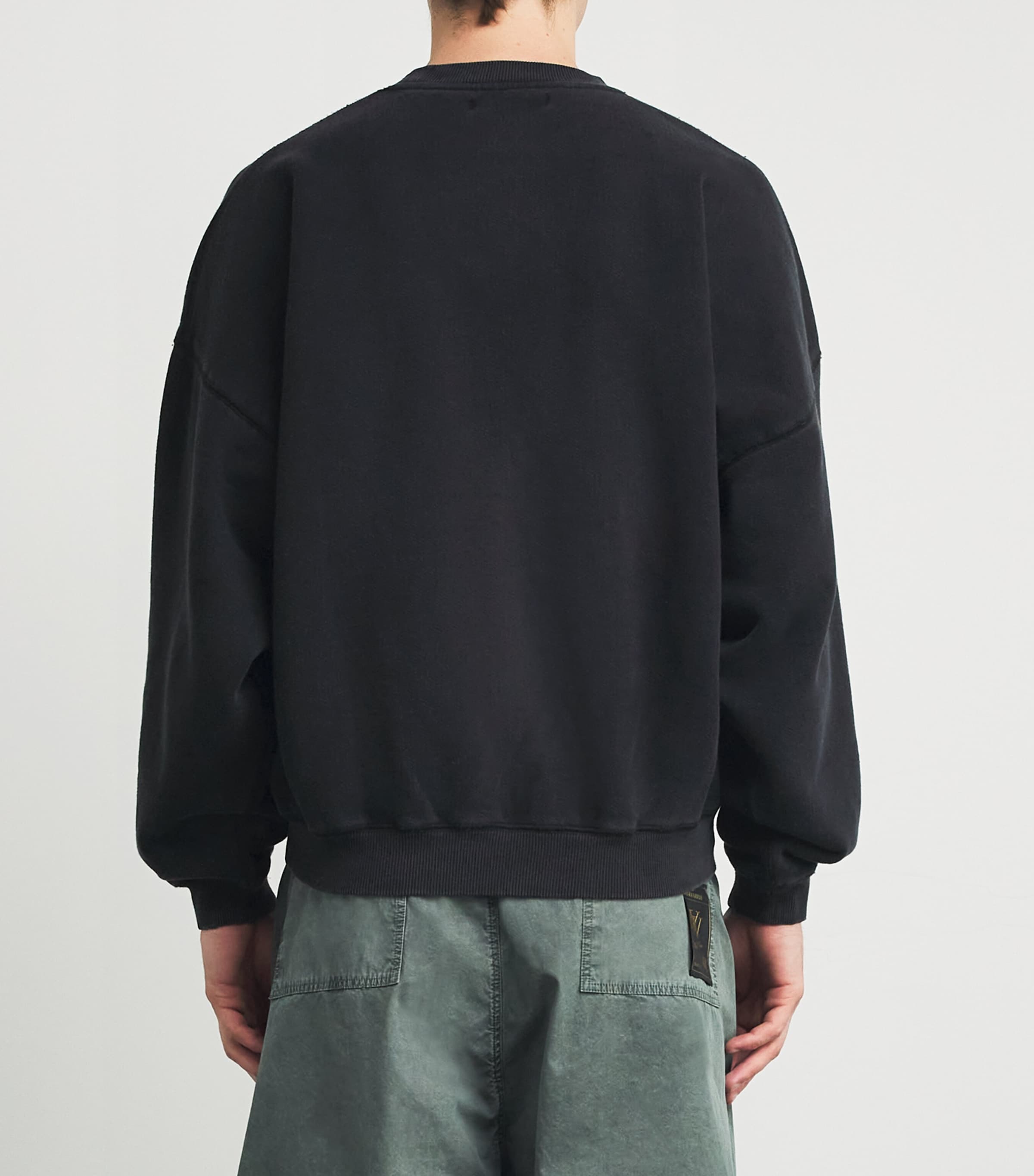 Collegiate Crest Sweatshirt 001 VINTAGE BLACK Image 4