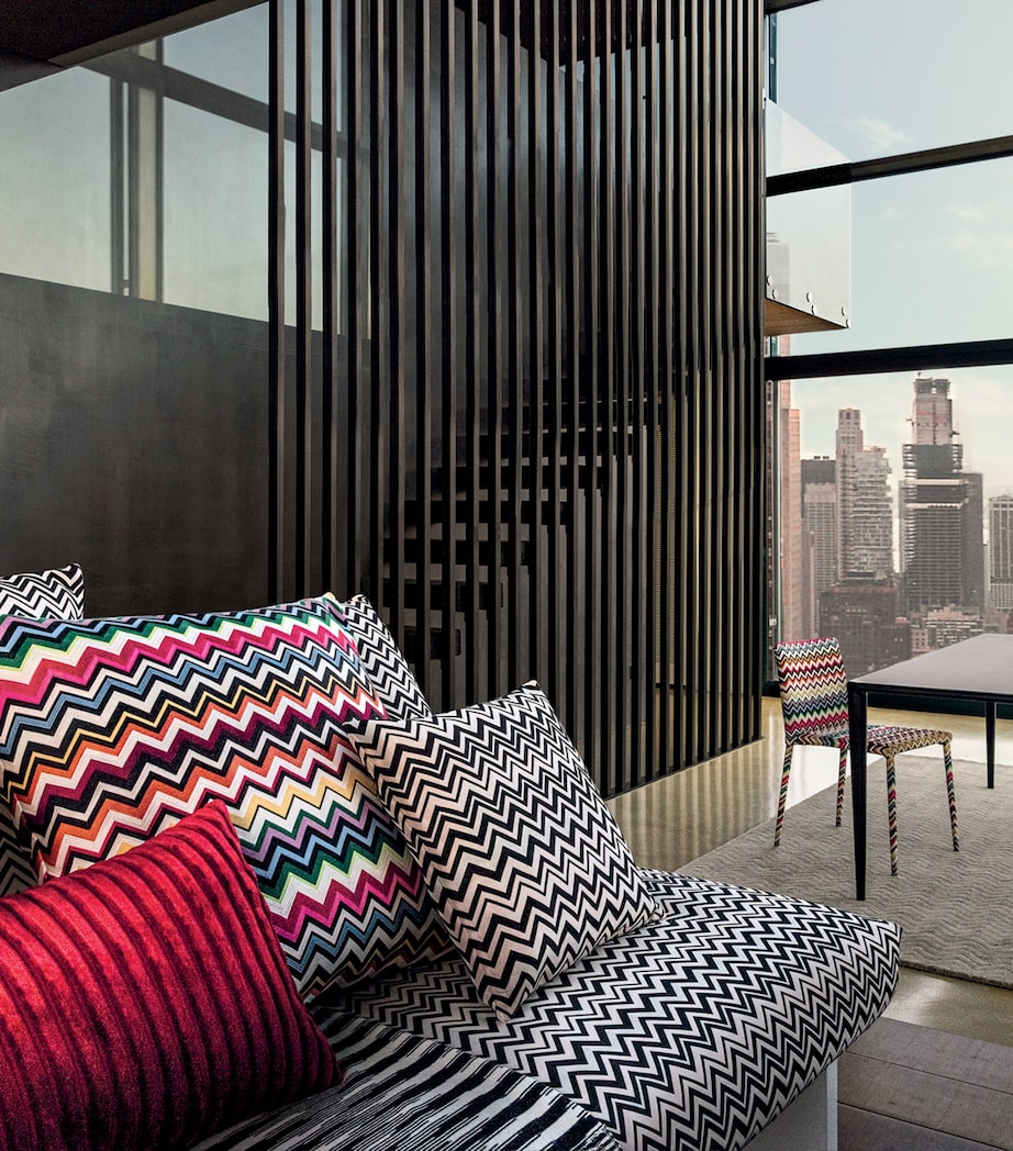 Zigzag Belfast Cushion (40cm x 40cm) NO COLOUR Image 4