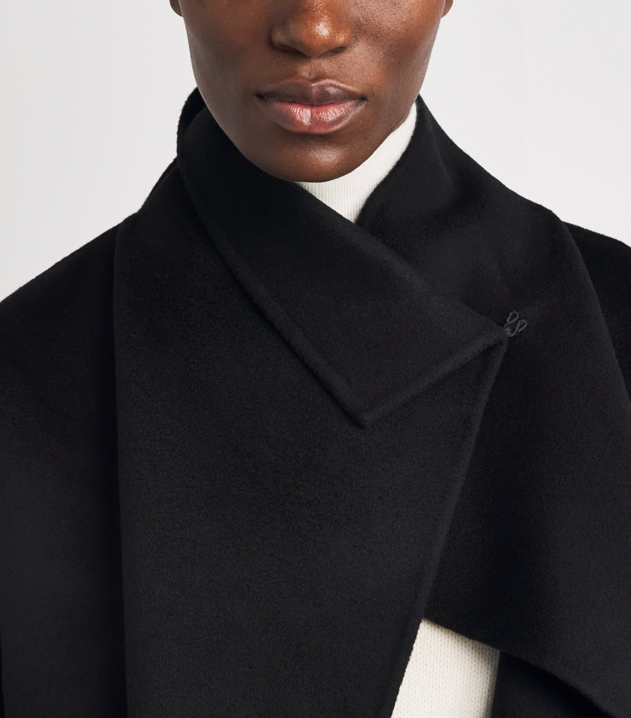 Almada Label Womens Wool-Cashmere Cadie Coat Black Image 3