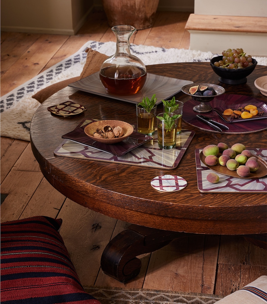 Set of 4 Arabesque Round Coasters PRUNE Image 2