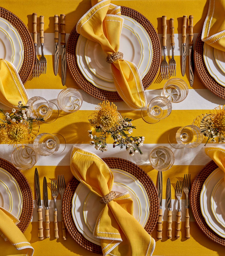 Set of 4 Brown Rattan Charger Plates (32cm) BROWN Image 4