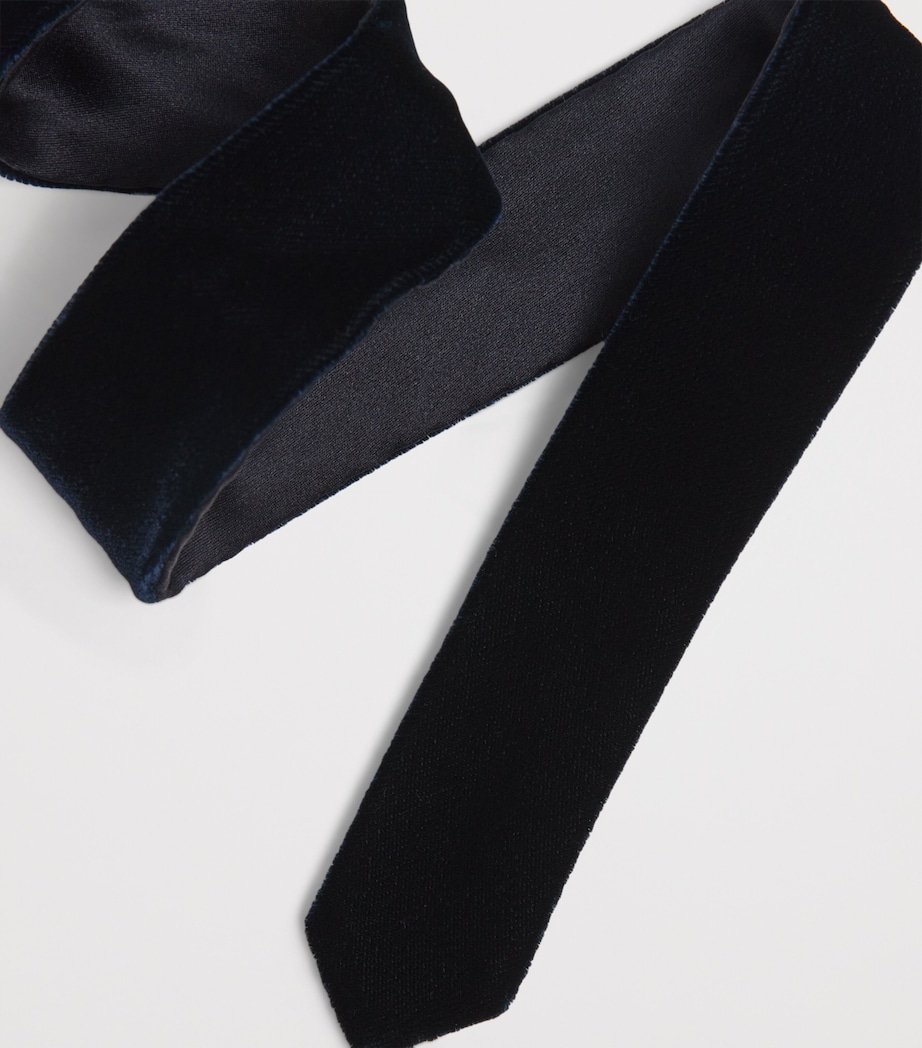 Velvet Tie 36 Image 4