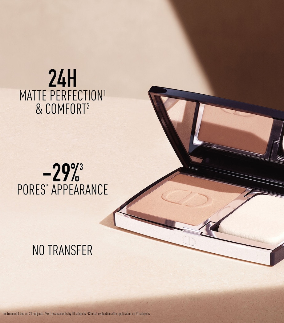 Forever Natural Velvet Compact Foundation Refill 2.5N Image 4
