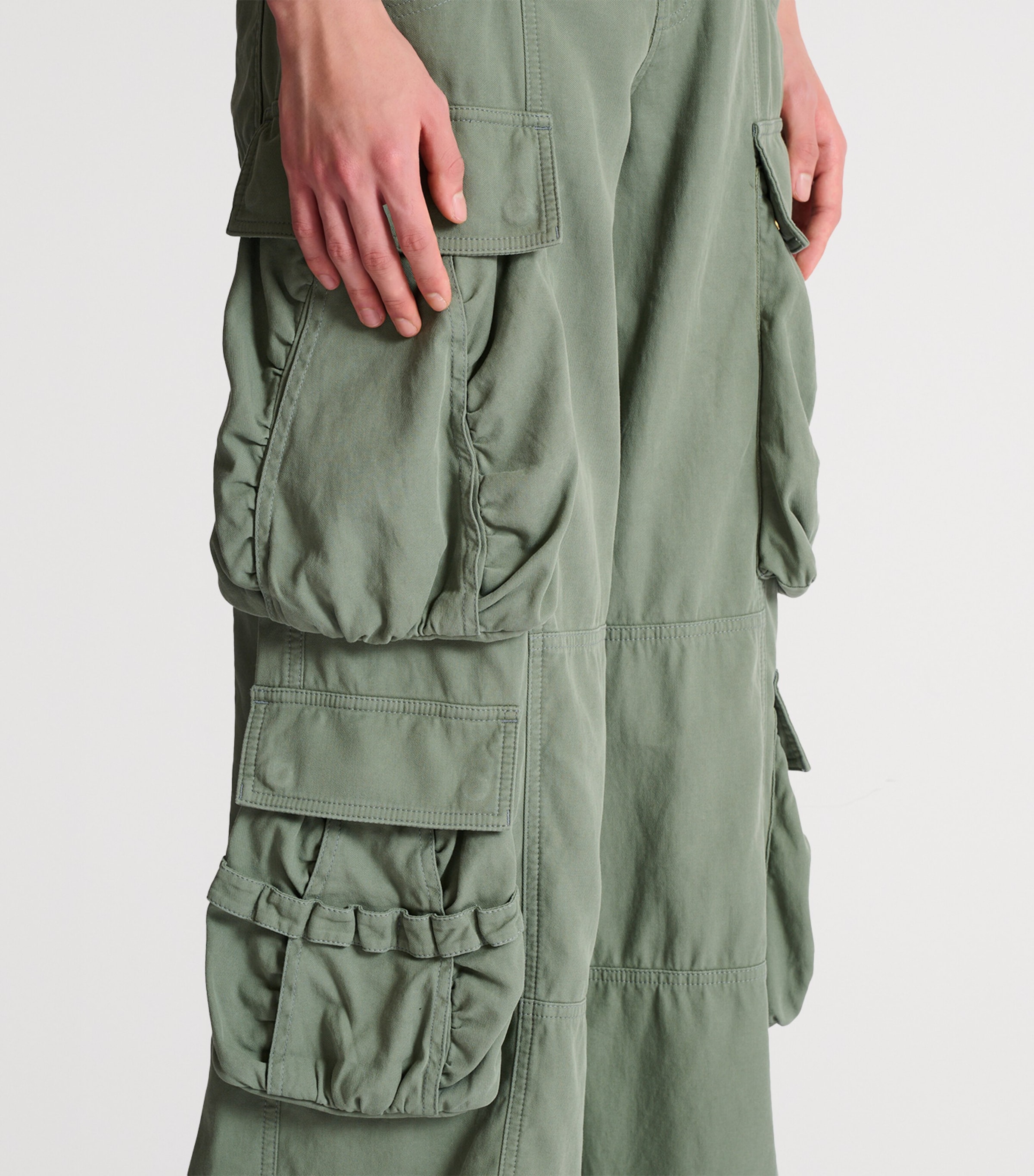 Balmain Mens Cotton Cargo Trousers Vert Laurier Image 6