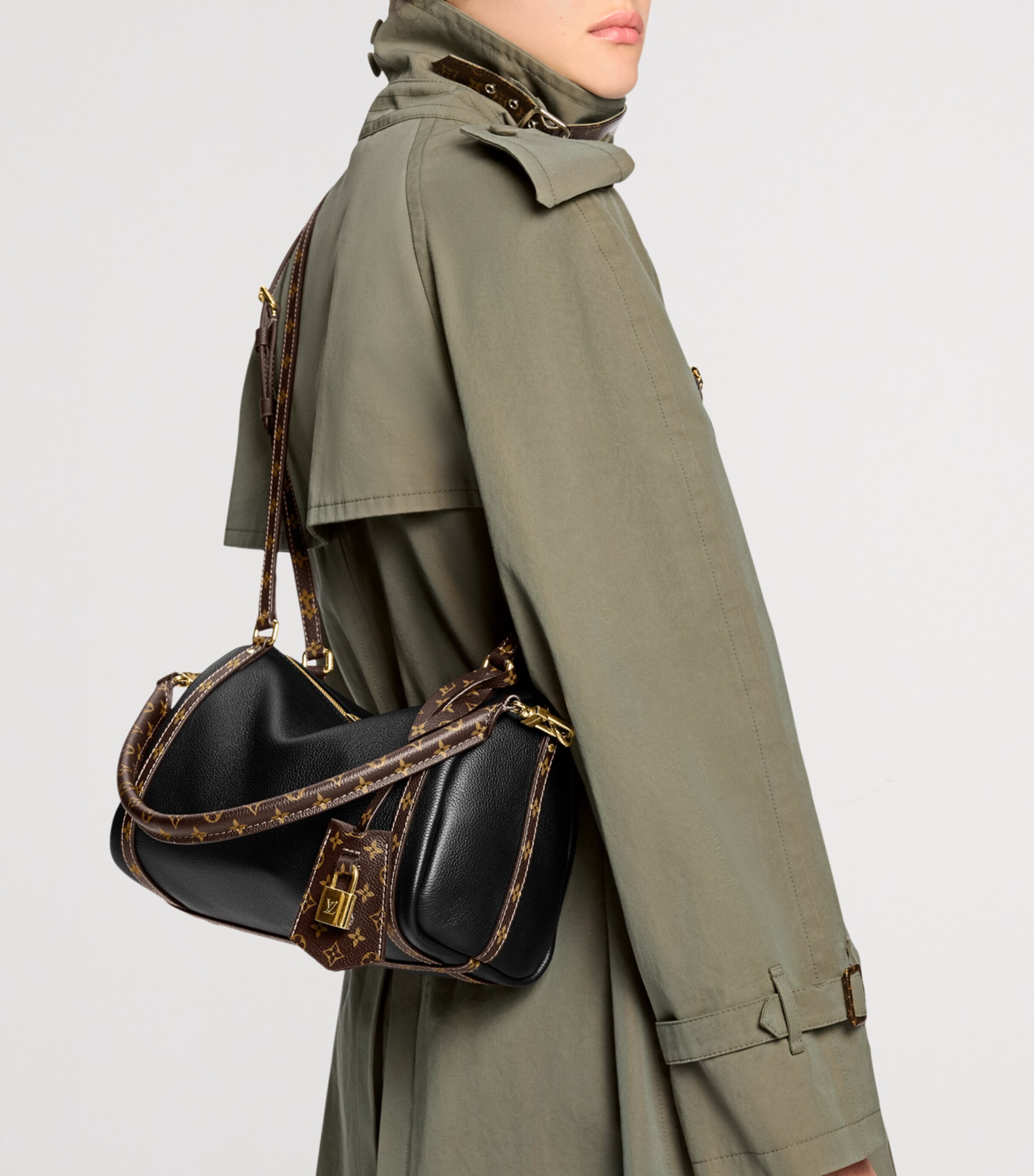 Calfskin Express PM Shoulder Bag BEIGE Image 7