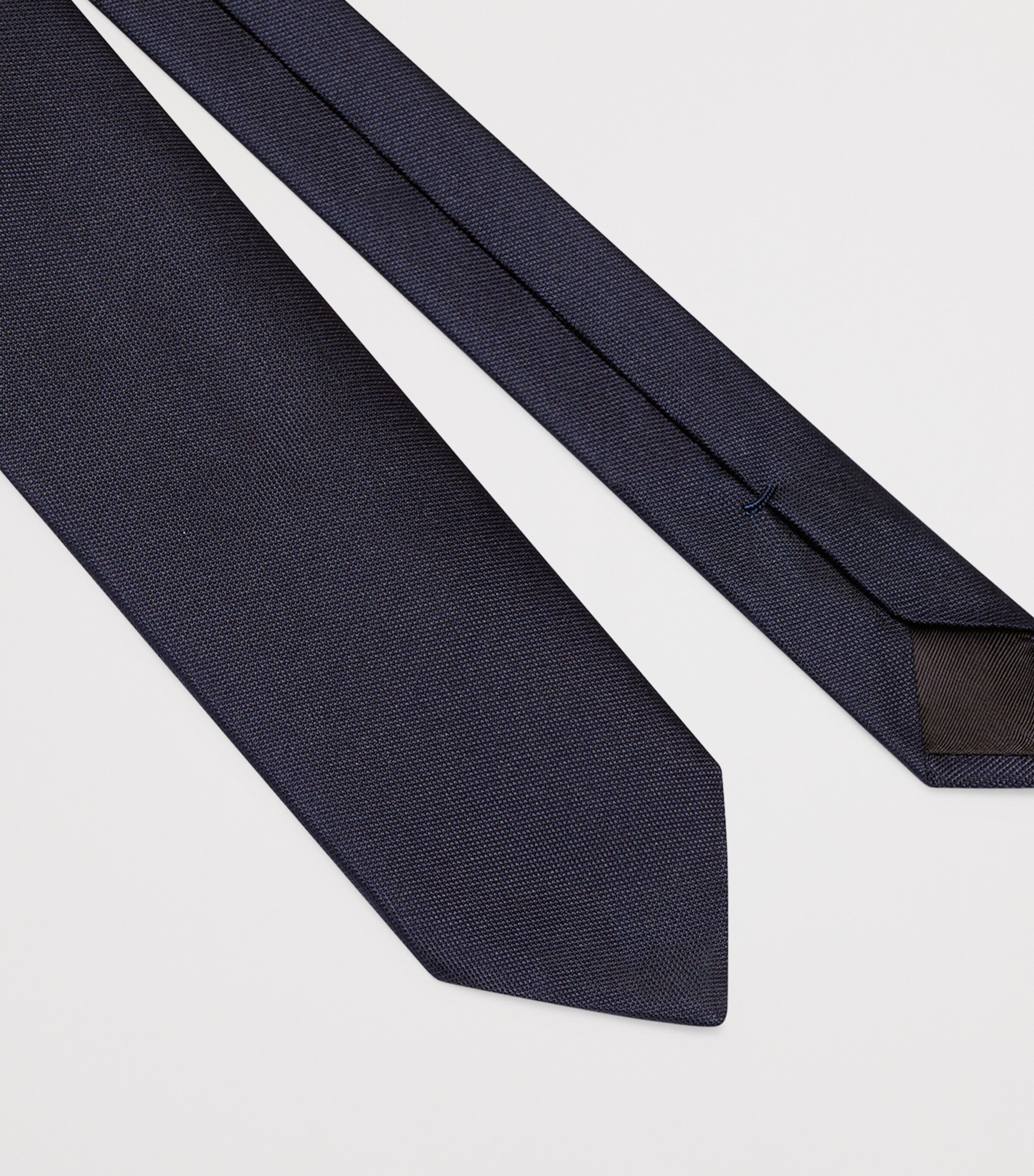 Silk Tie NAVY Image 2