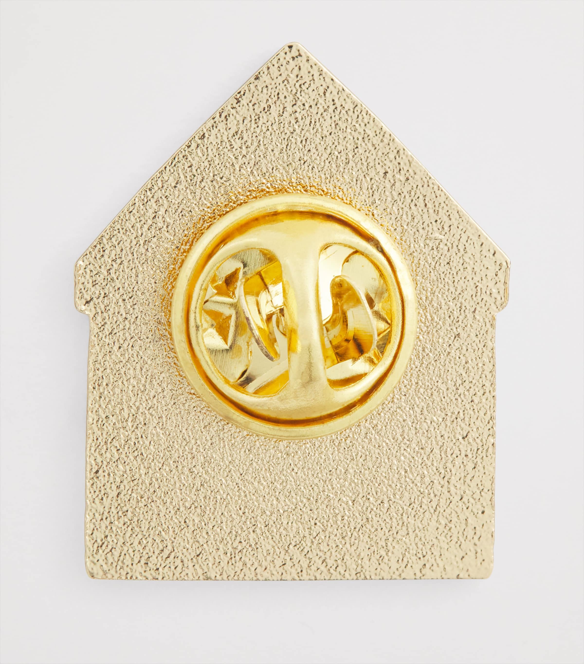 Barbour x Paul Smith Beach Hut Brooch Beach Image 3