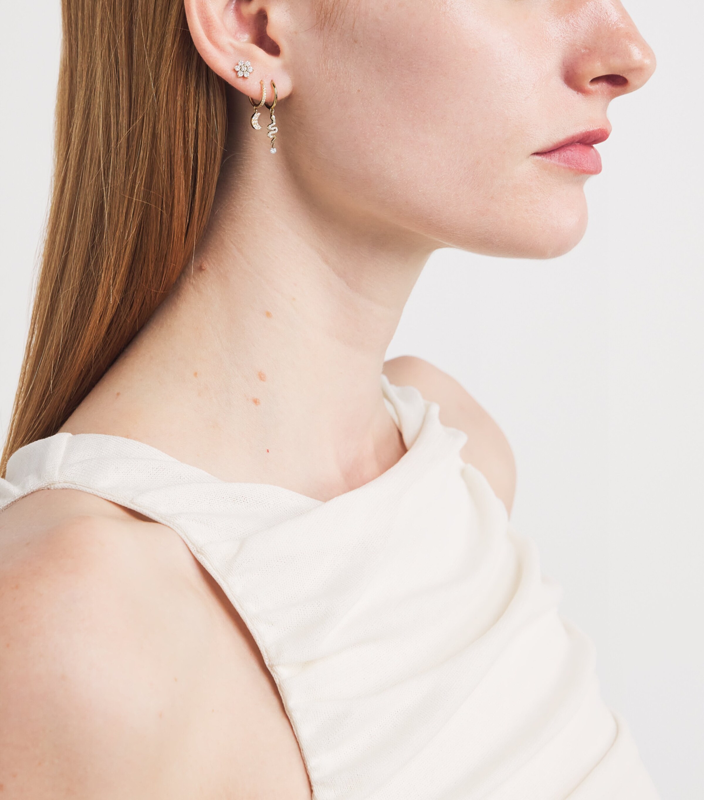 Persée Yellow Gold and Diamond Snake Single Hoop Earring Yellow Gold Image 5