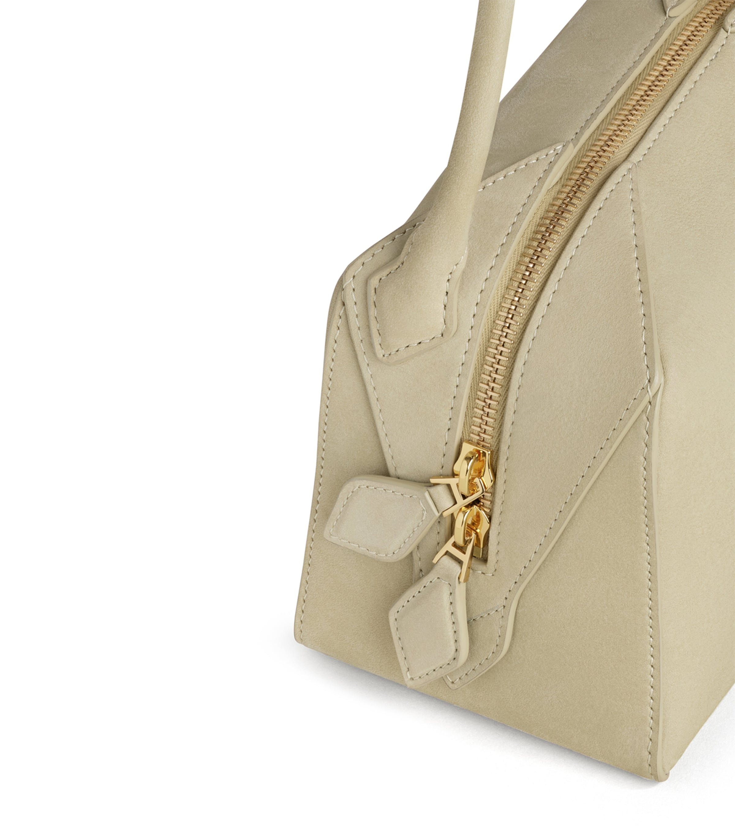 Alaïa Small Leather Le Bouledogue Shoulder Bag Almond Green Image 3