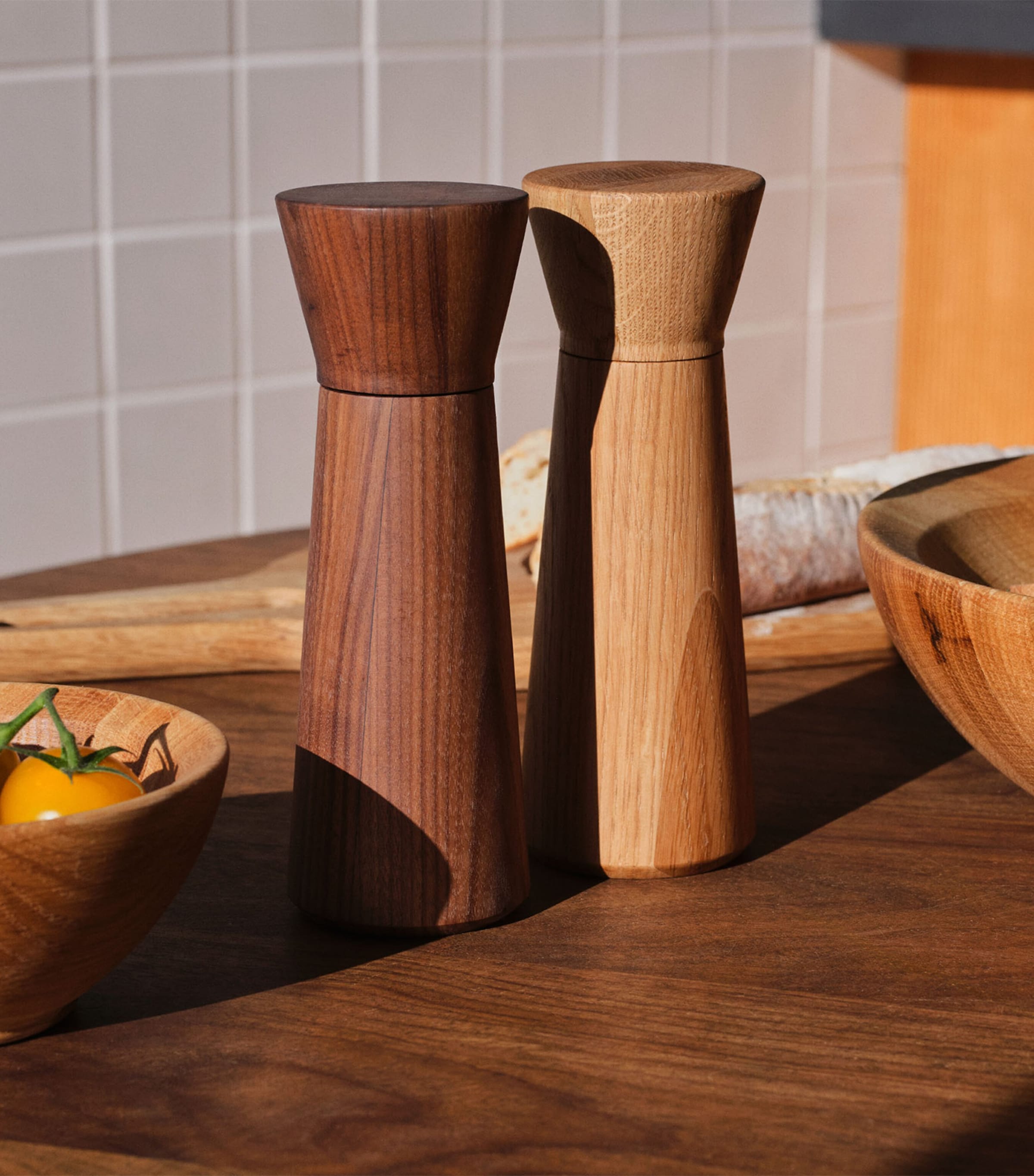 Istria Salt and Pepper Mill Set OAK / WALNUT Image 5