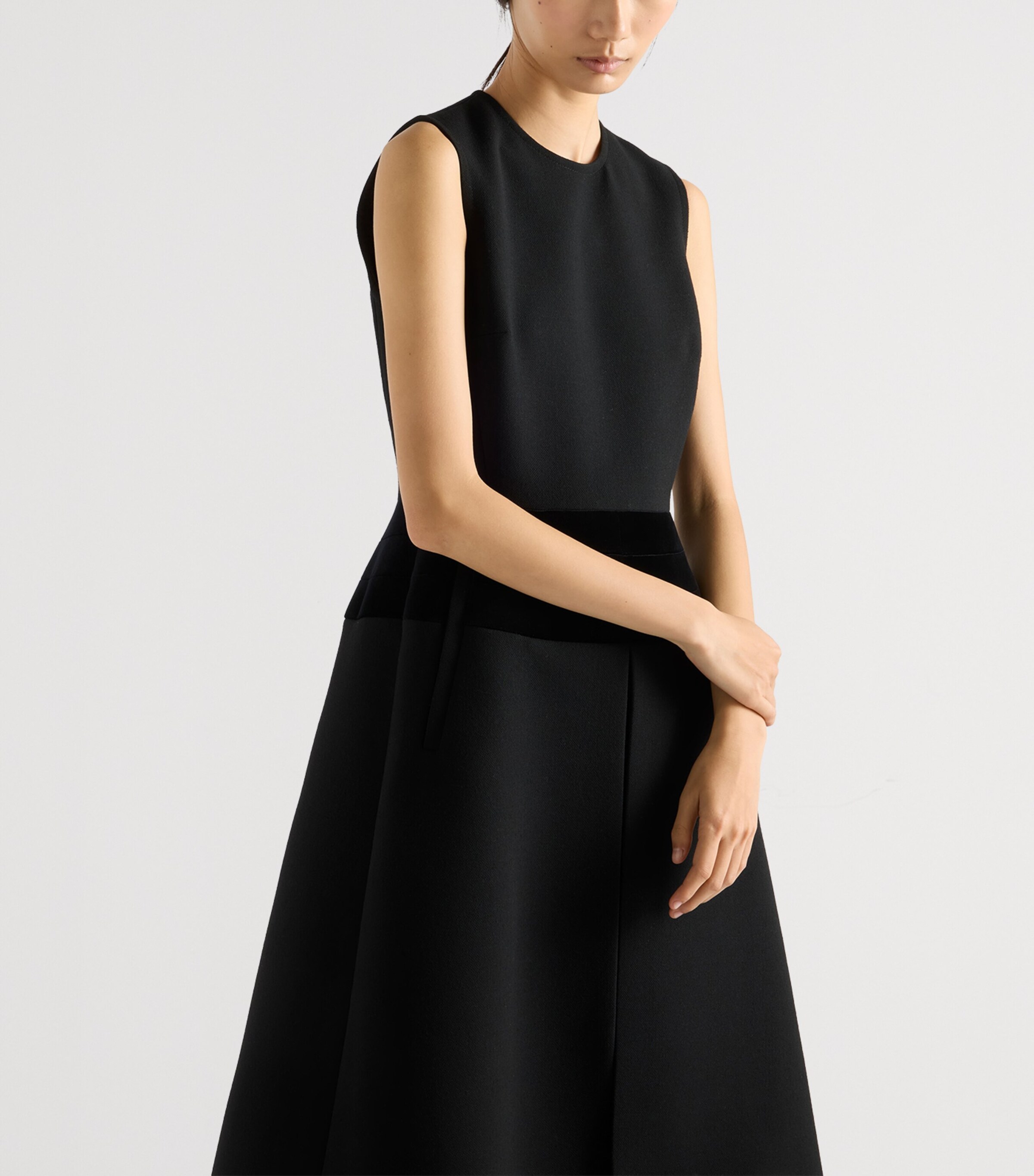 Virgin Wool Midi Dress F0002 Image 3