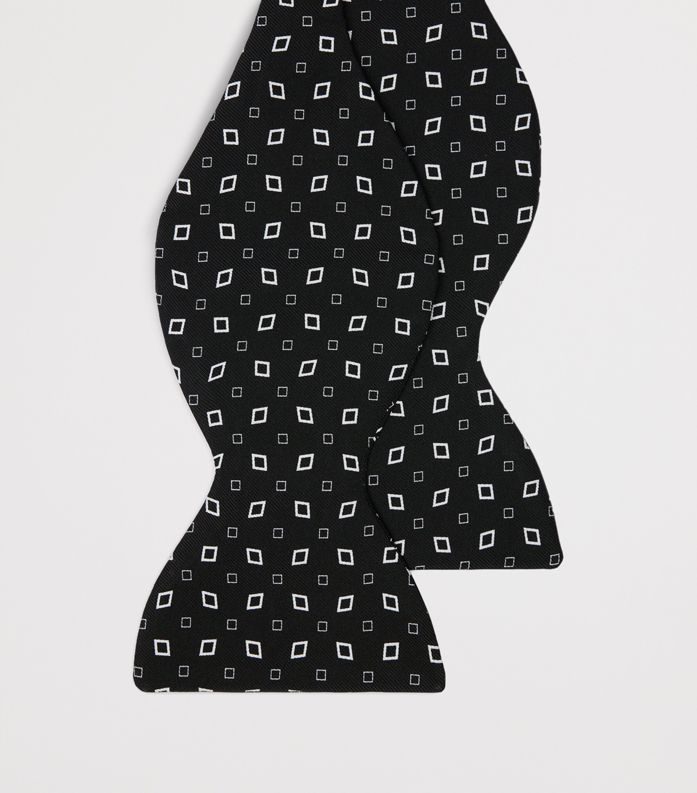 Dunhill Mulberry Silk Printed Bow Tie Image 2