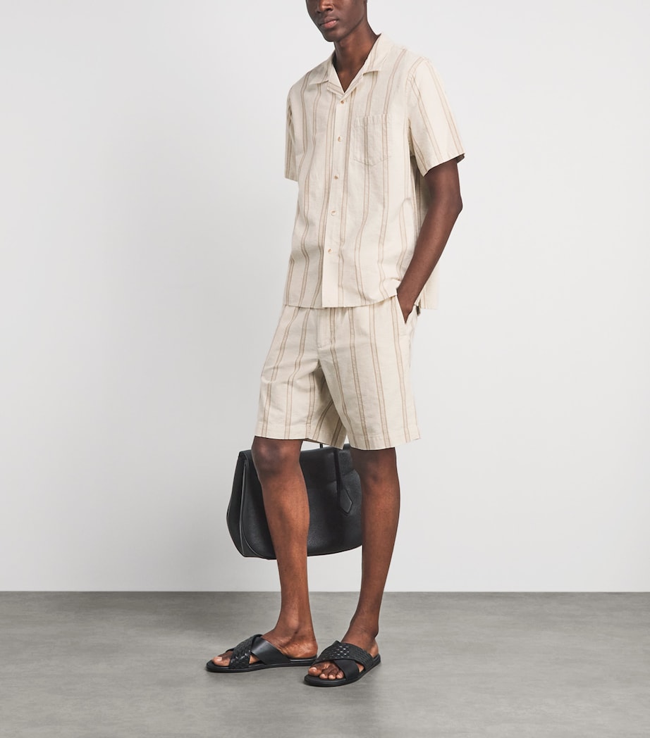Vince Mens Cotton-Hemp Stripe Shorts Midland/smock White Image 2