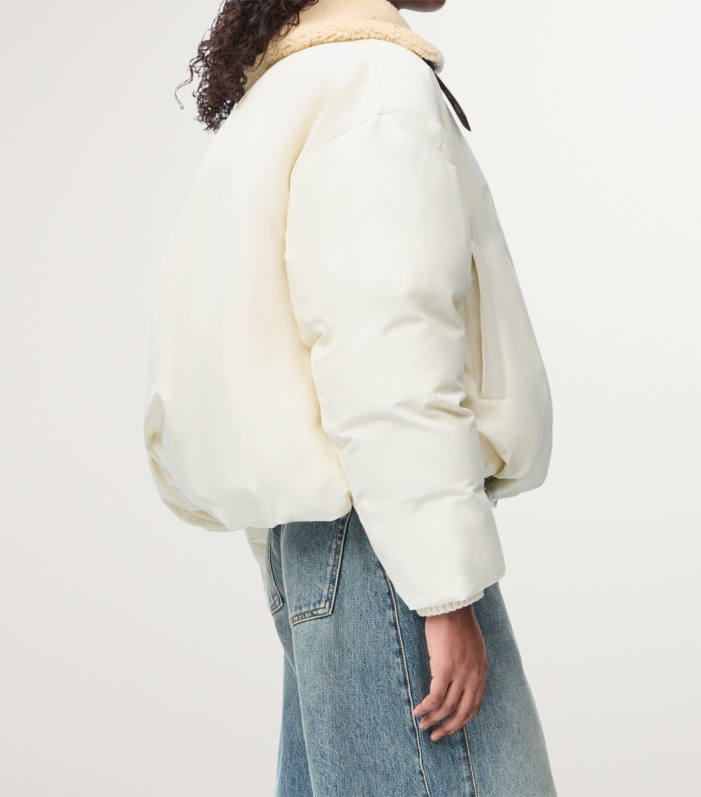 LOEWE Womens Shell Water-Repellent Puffer Jacket Ivory Image 5