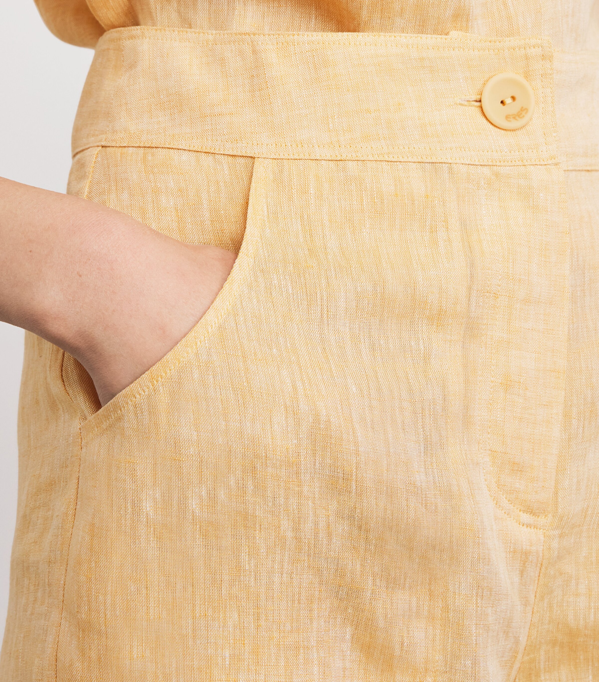 Eres Womens Linen Enjouee Tailored Shorts Orge Image 3