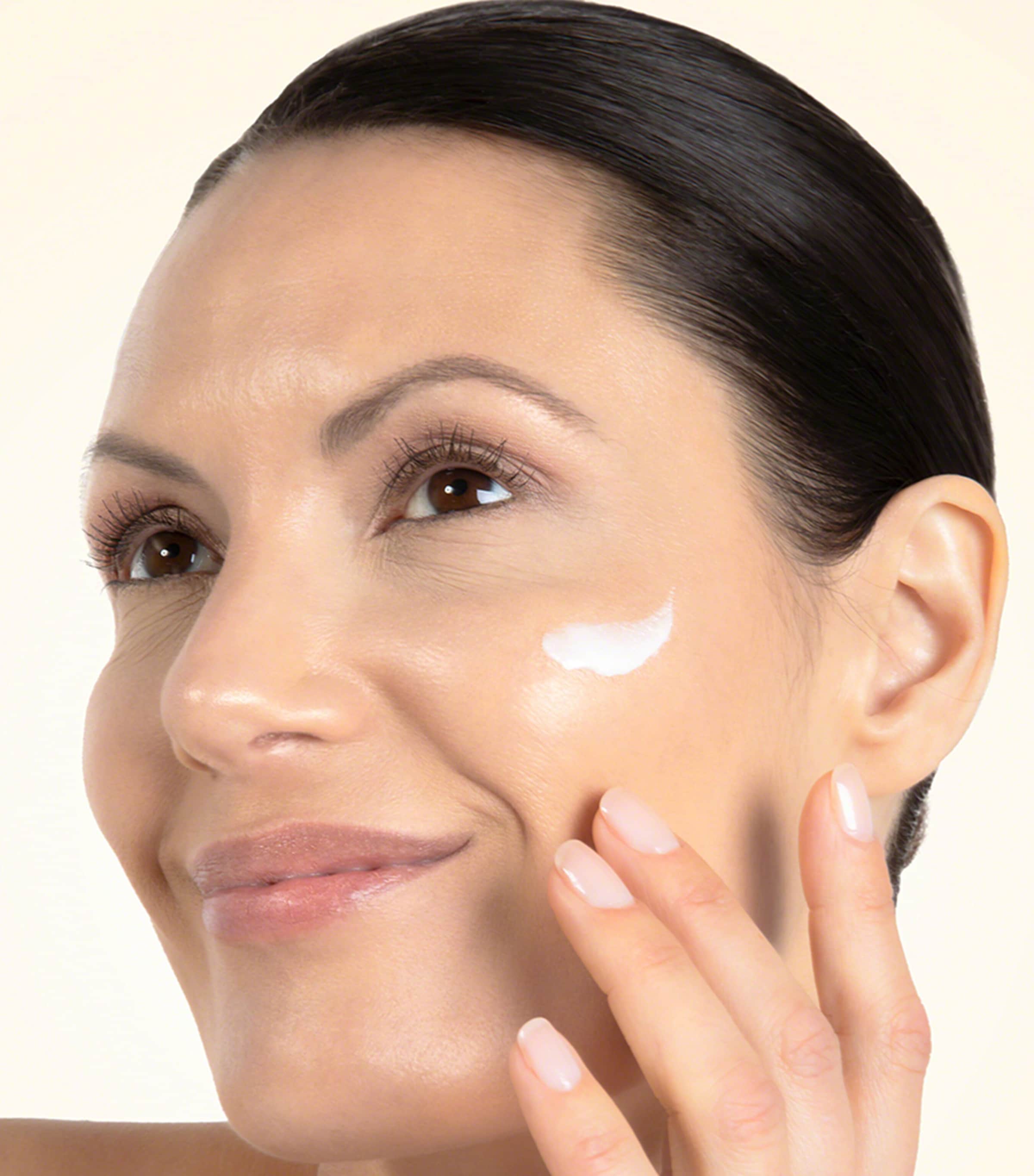 V-Lift Eye Cream (15ml) NO COLOUR Image 3