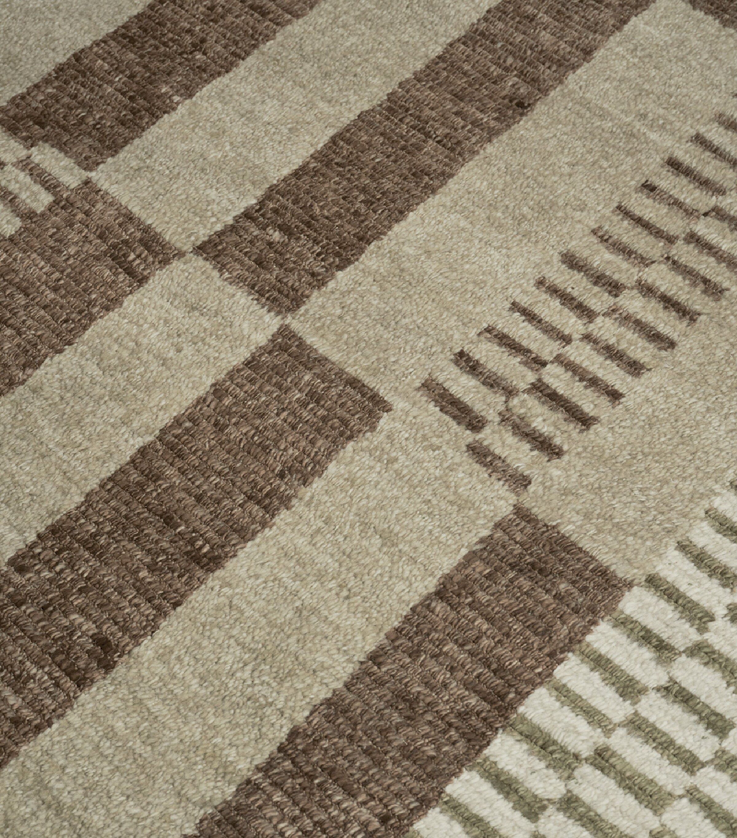 The Rug Company x Paul Smith Stil Rug (2.74m x 1.83m) Green Image 2
