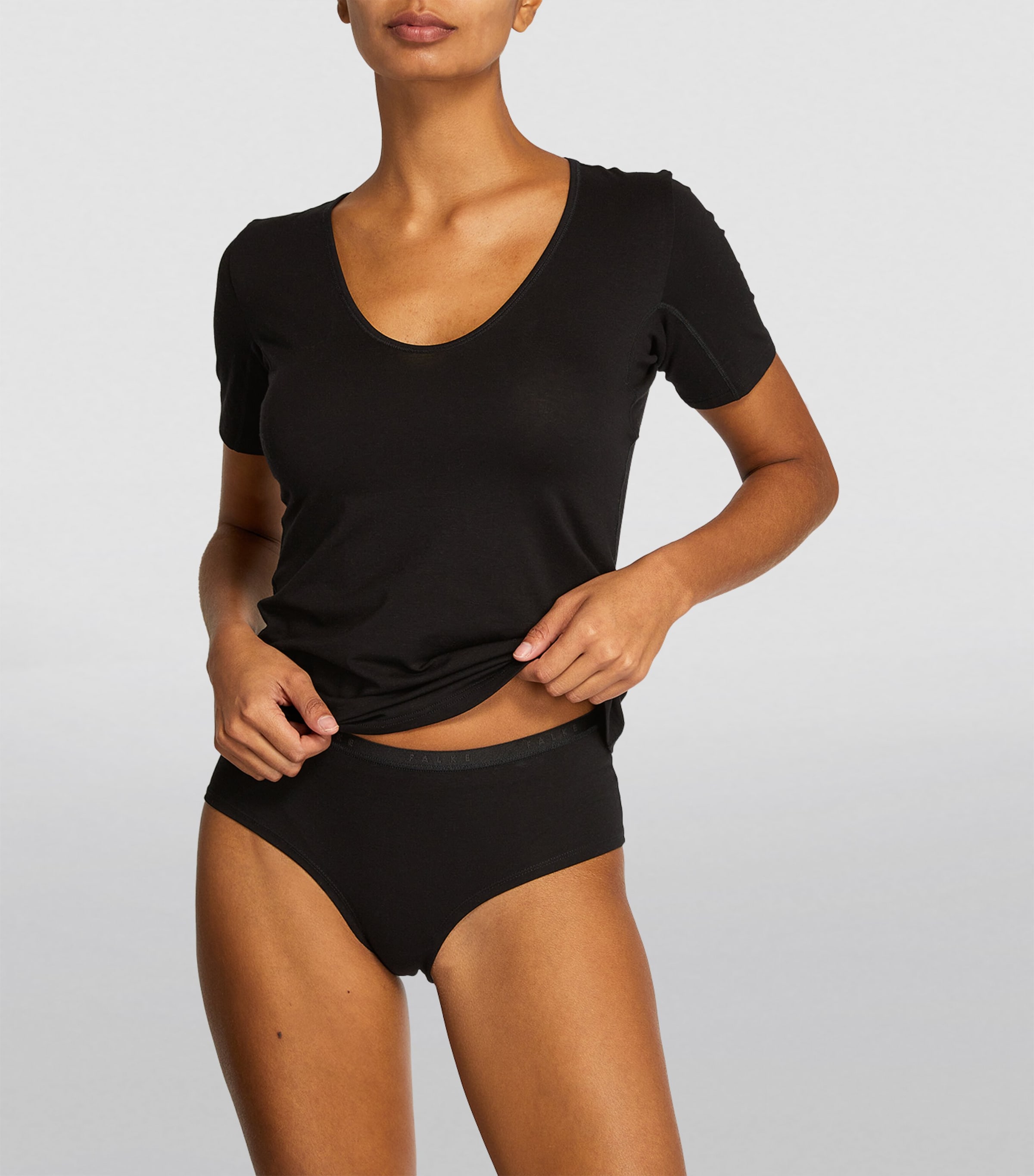 Falke Womens Hipster Outlast Briefs Black Image 2