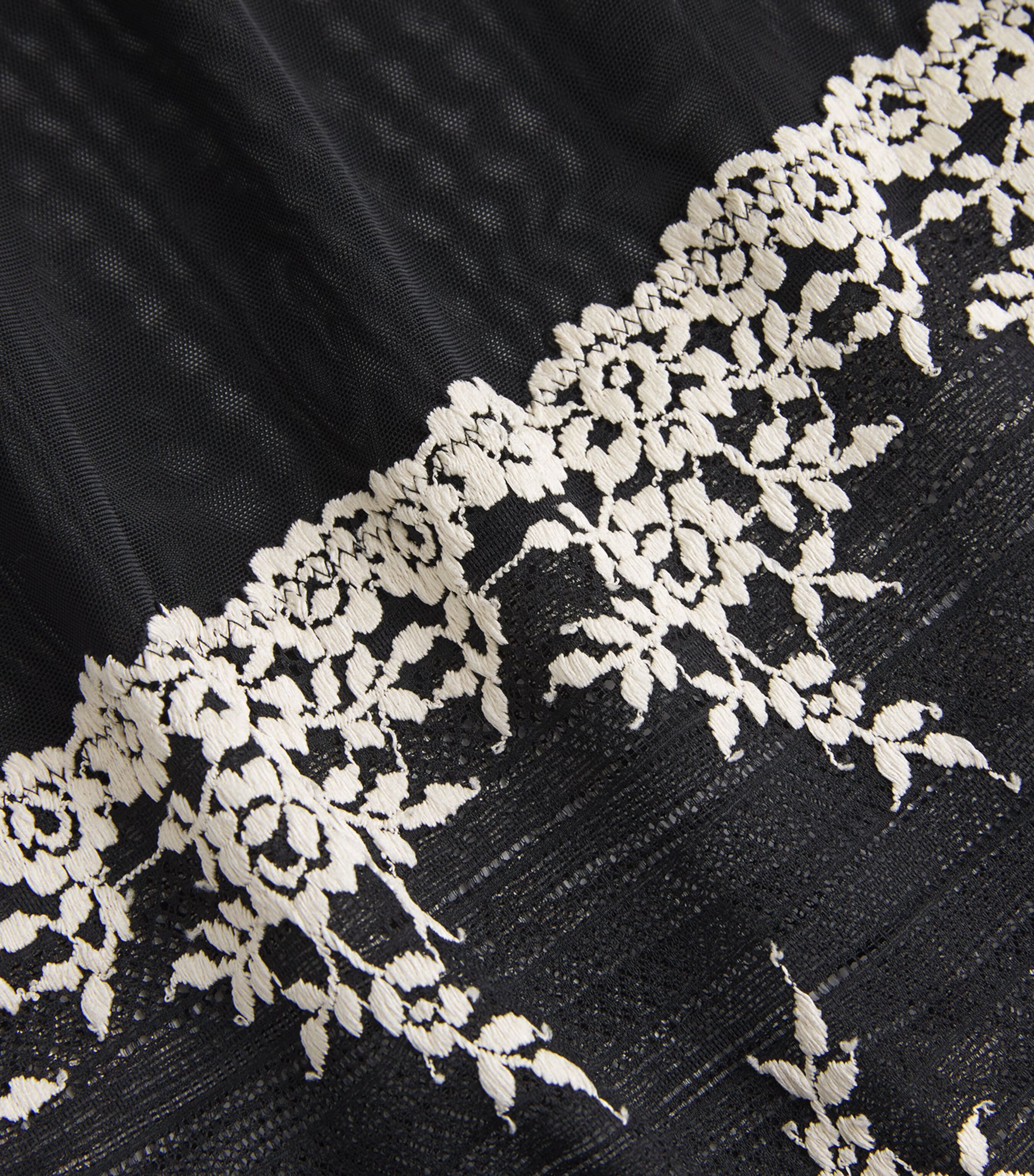 Embrace Lace Chemise BLACK Image 9