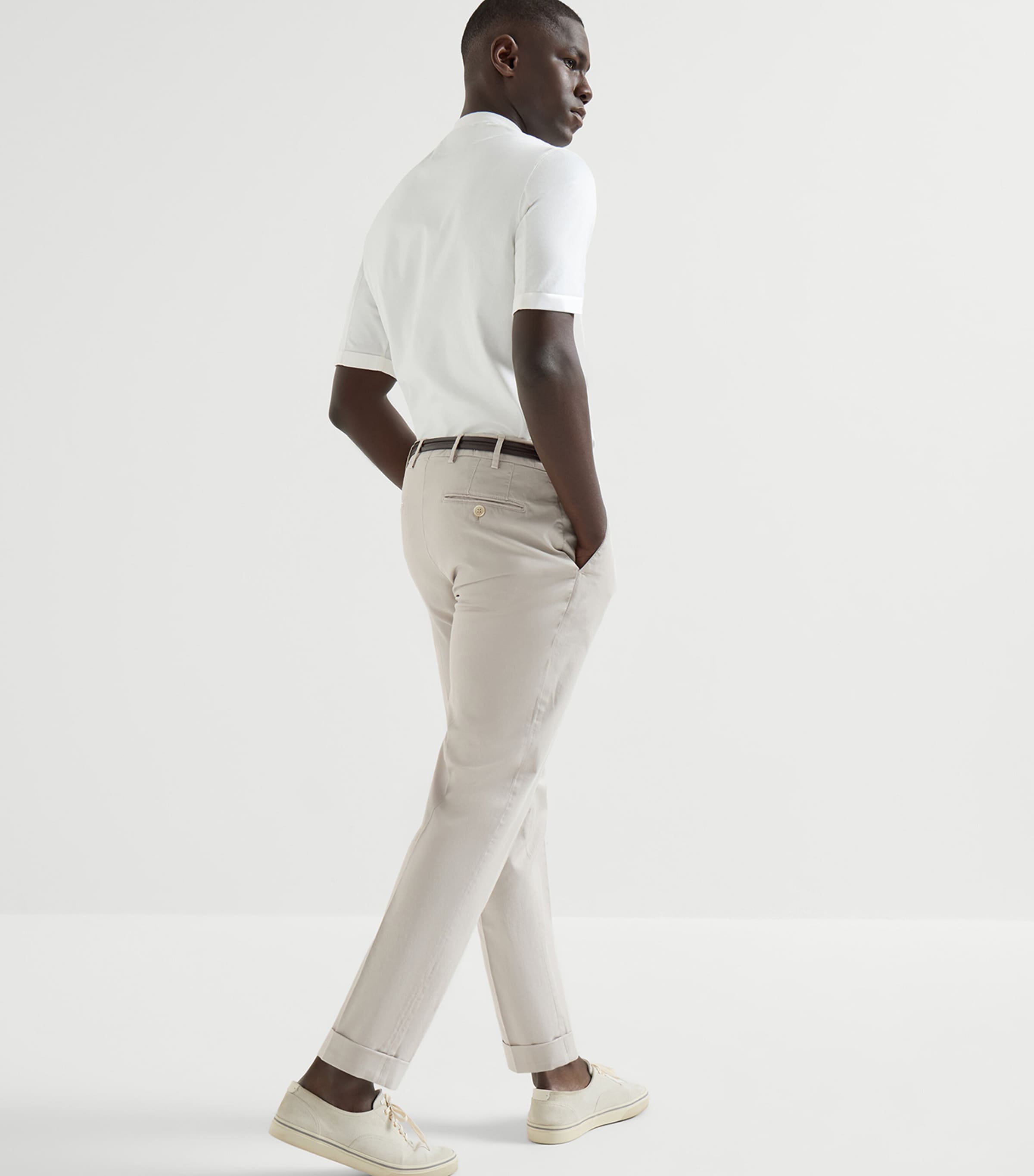 Brunello Cucinelli Mens Stretch-Cotton Garment-Dyed Trousers Image 4
