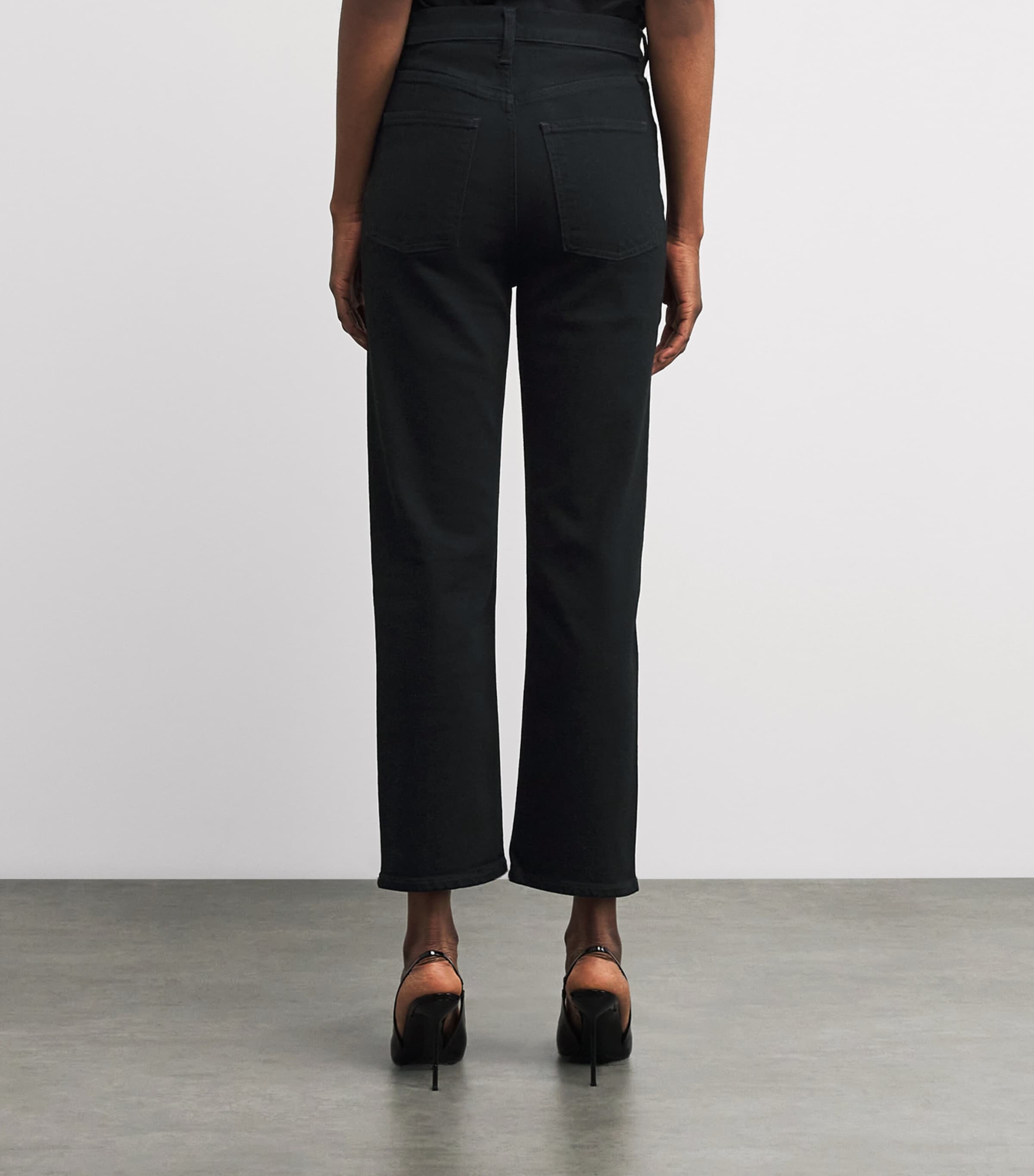 '90s Pinch Waist Cropped Jeans COVR Image 4