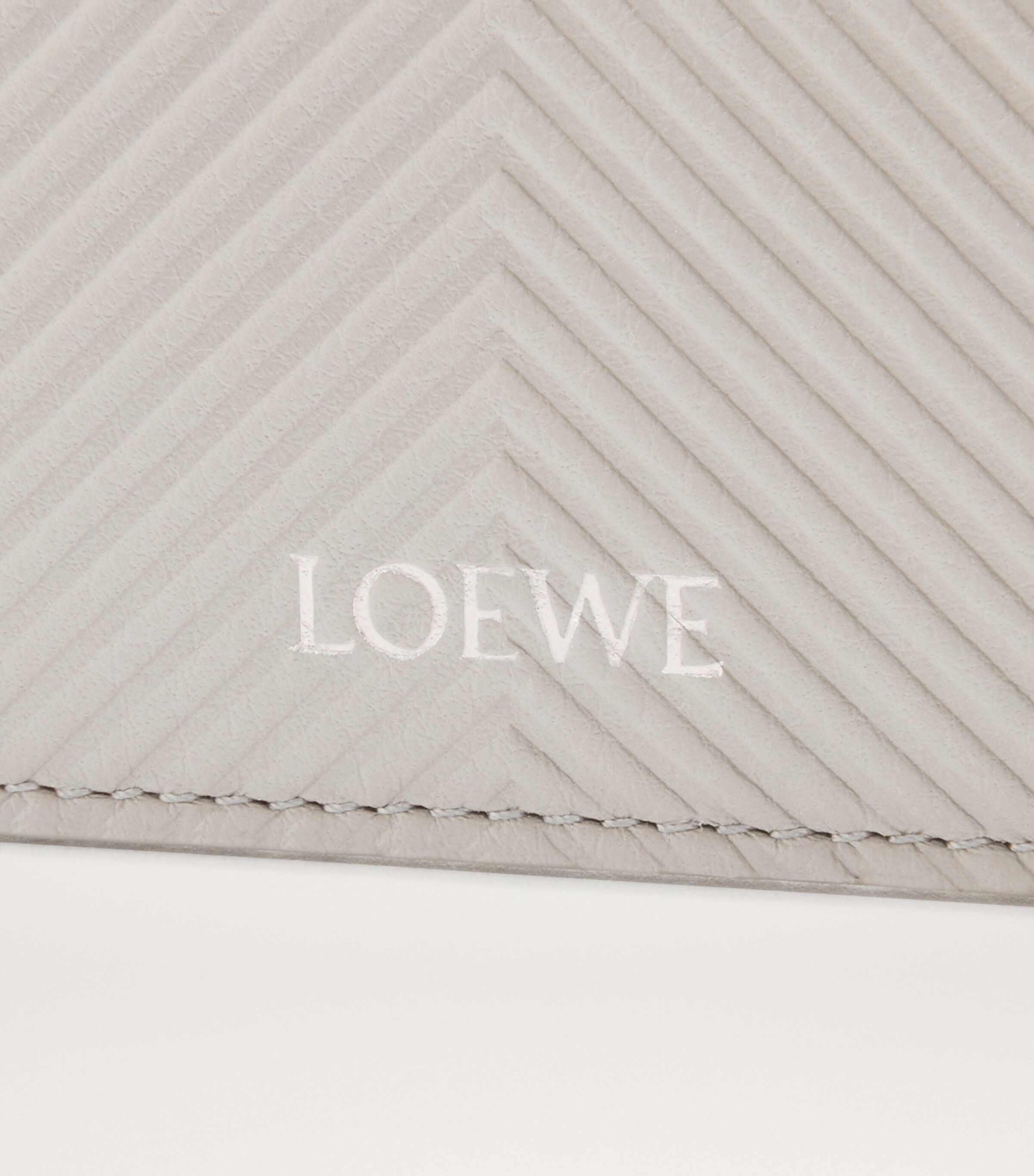 LOEWE Leather Open Card Holder Shell Grey Image 4