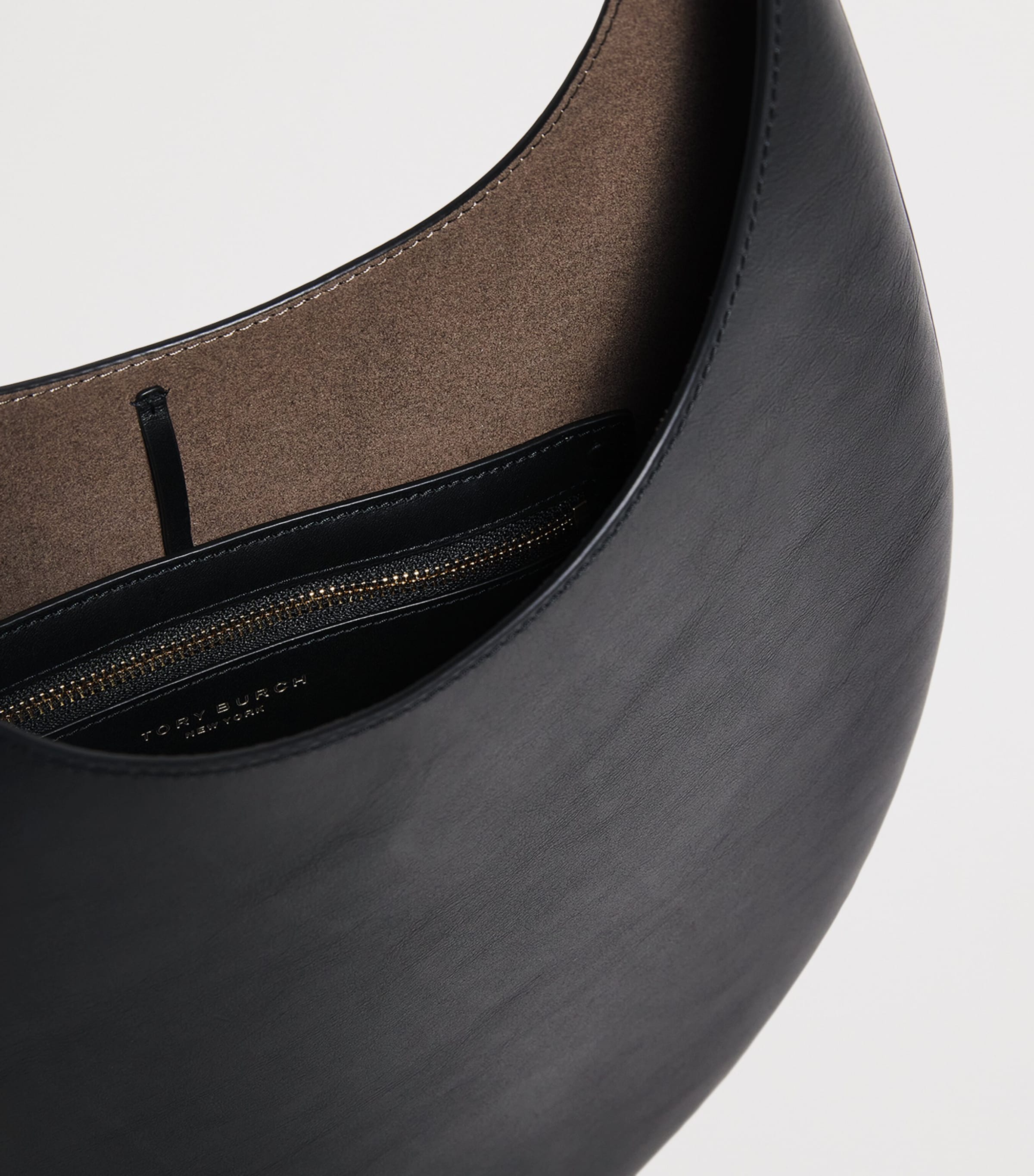 Leather Pierced Shoulder Bag BLACK / GOLD 002 Image 4