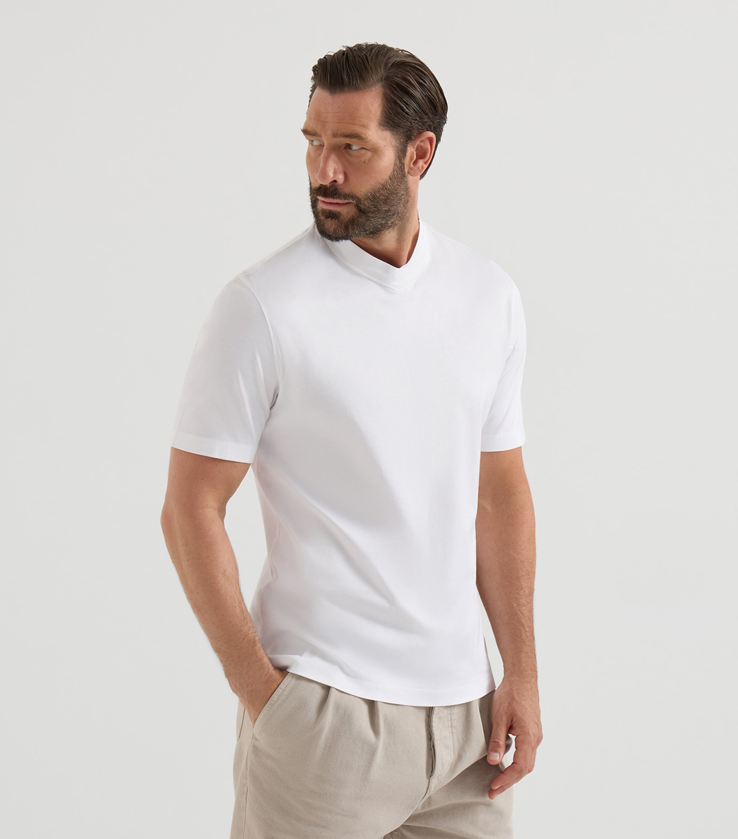 Brunello Cucinelli Mens Cotton V-Neck T-Shirt White Image 4