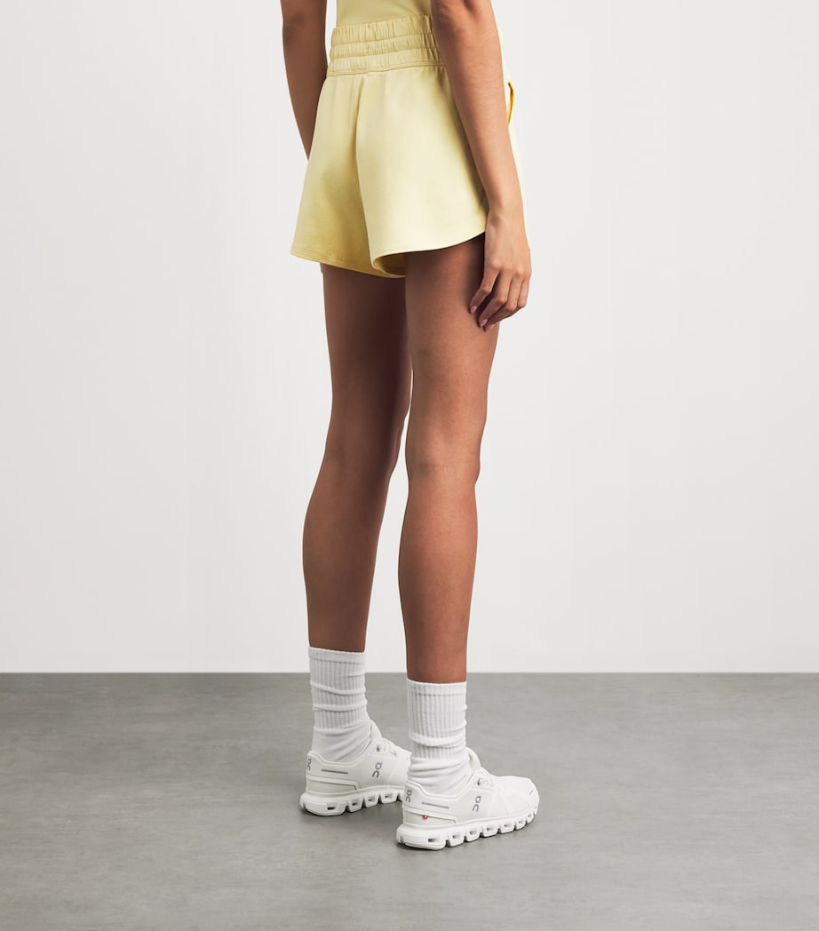 VUORI Womens Halo Performance 2.0 Shorts Lemon Snap Heather Image 5
