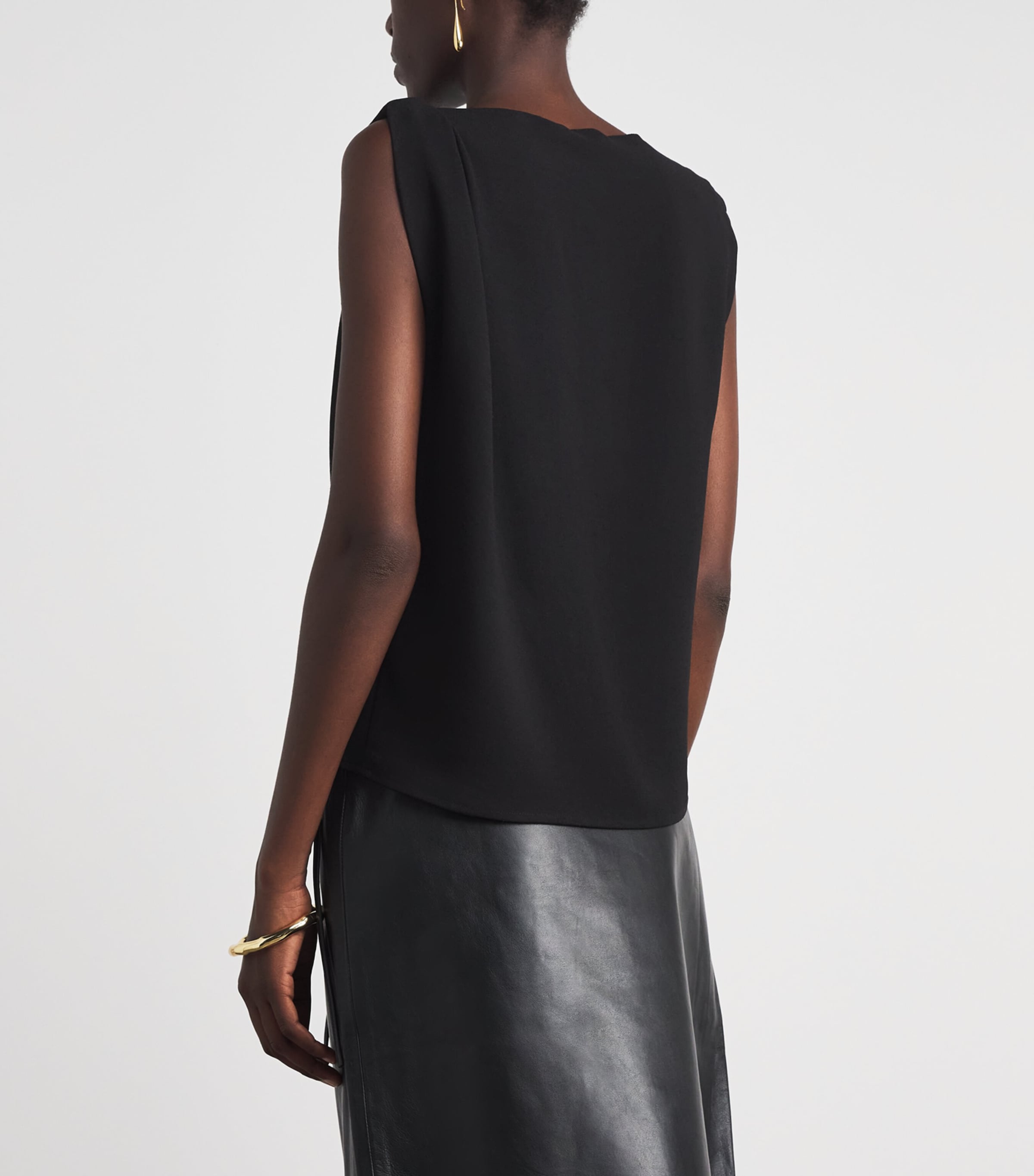 Vince Womens Crepe Draped-Shoulder Top Black Image 5