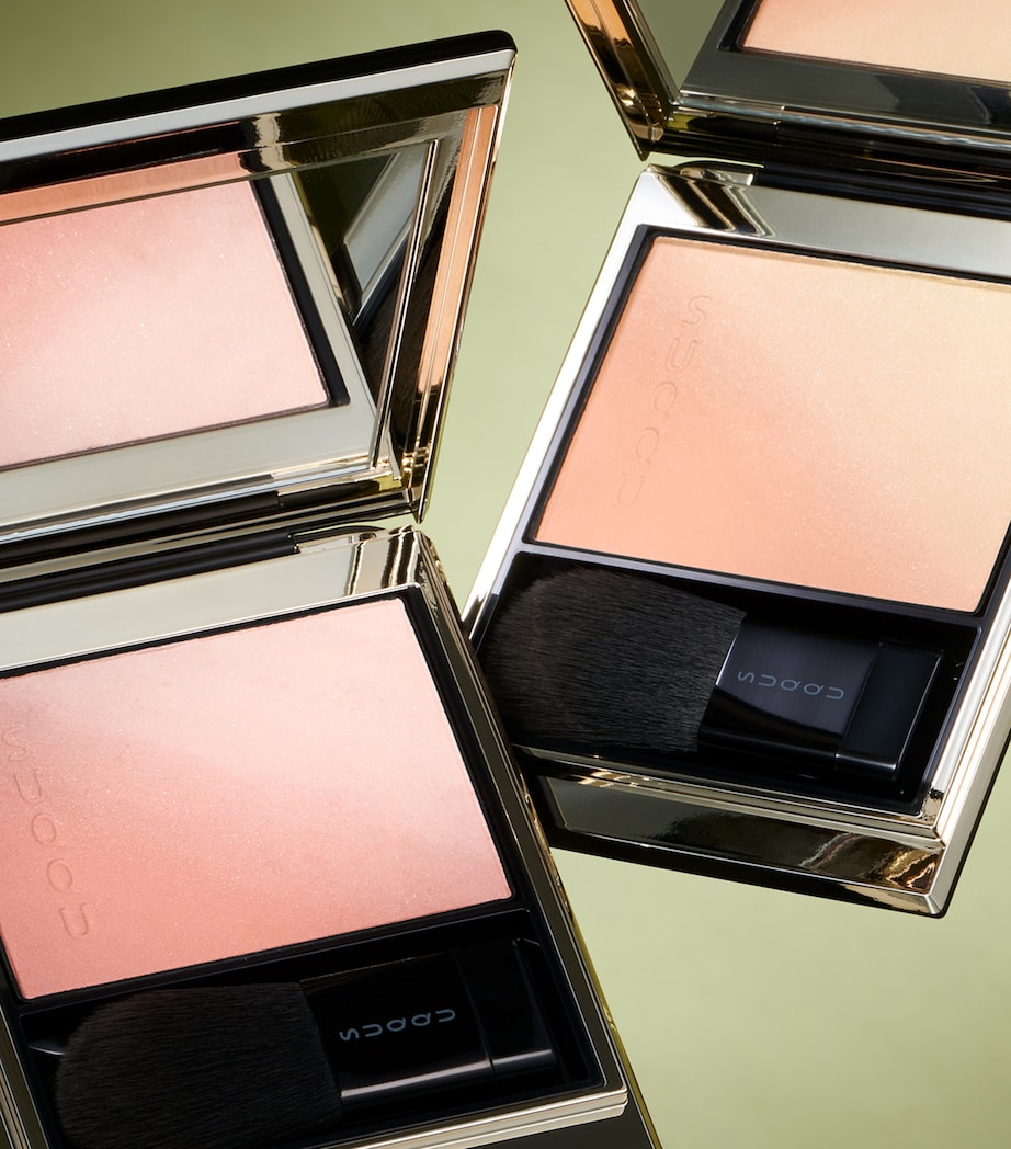 Suqqu Blurring Color Blush Image 3