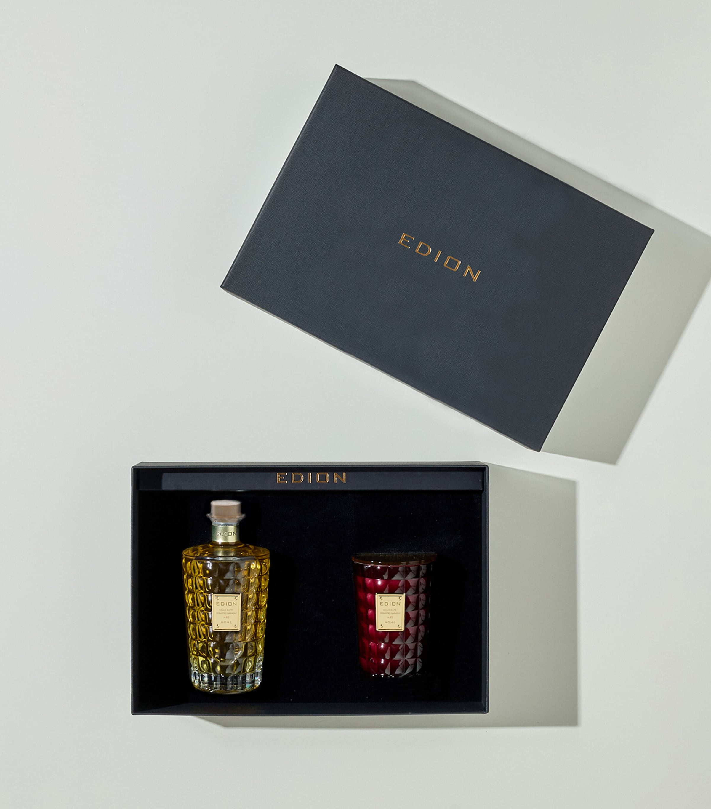 Cello Suite No.23 Rosastro Harmony Diffuser and Candle Set BURGUNDY Image 3