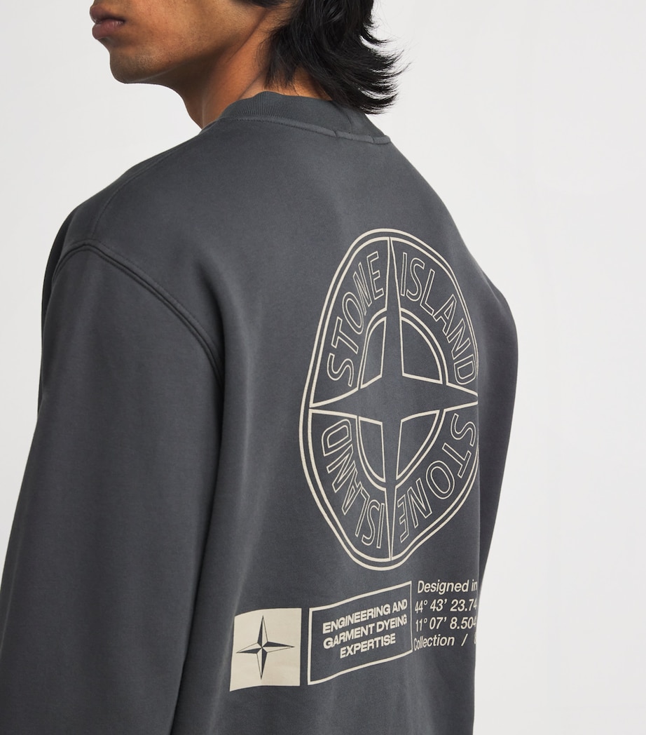 Industrial Four Compass Sweatshirt V0062 Image 6