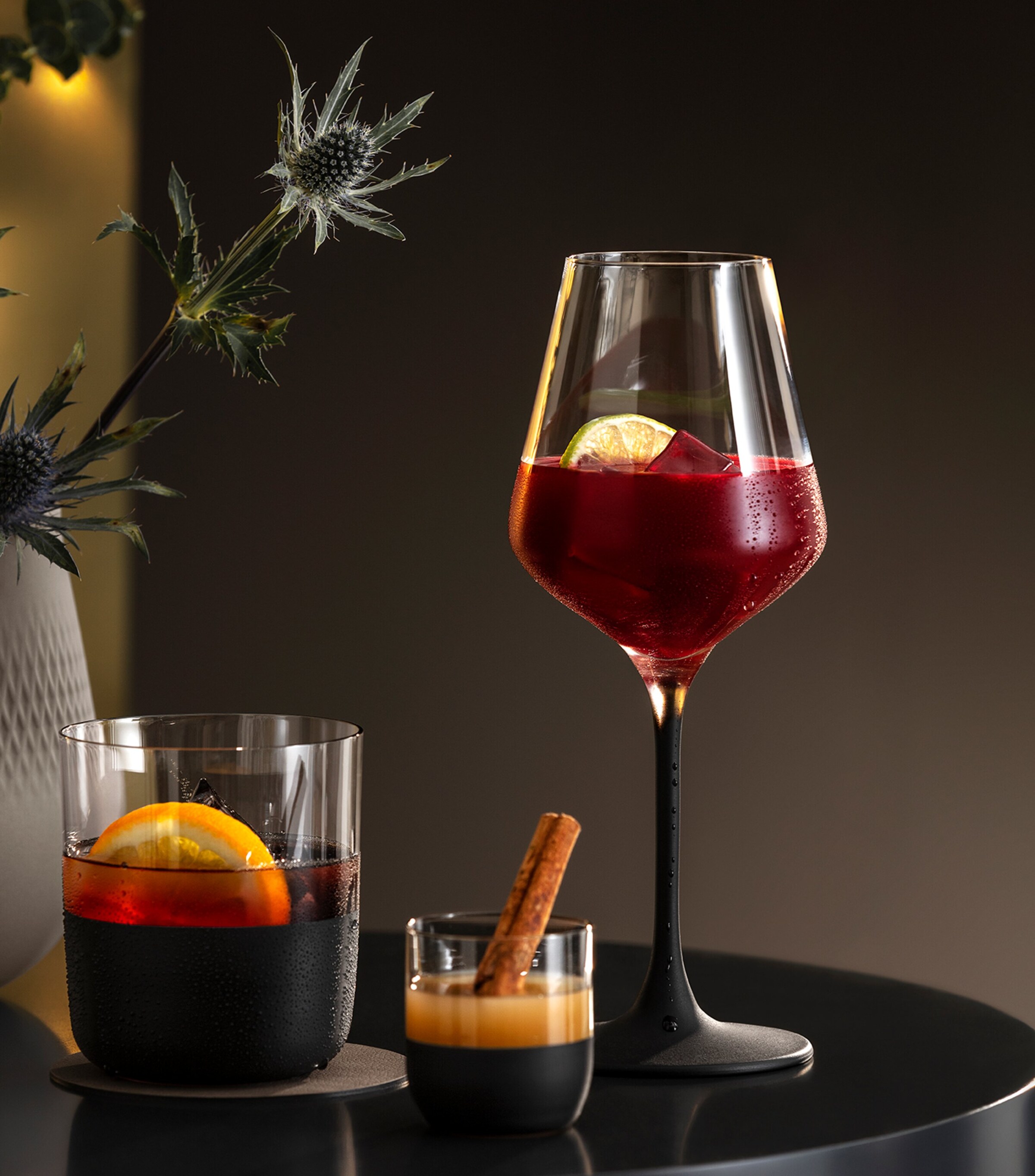 Villeroy & Boch Set of 4 Manufacture Rock Red Wine Glasses (470ml) Clear Image 4