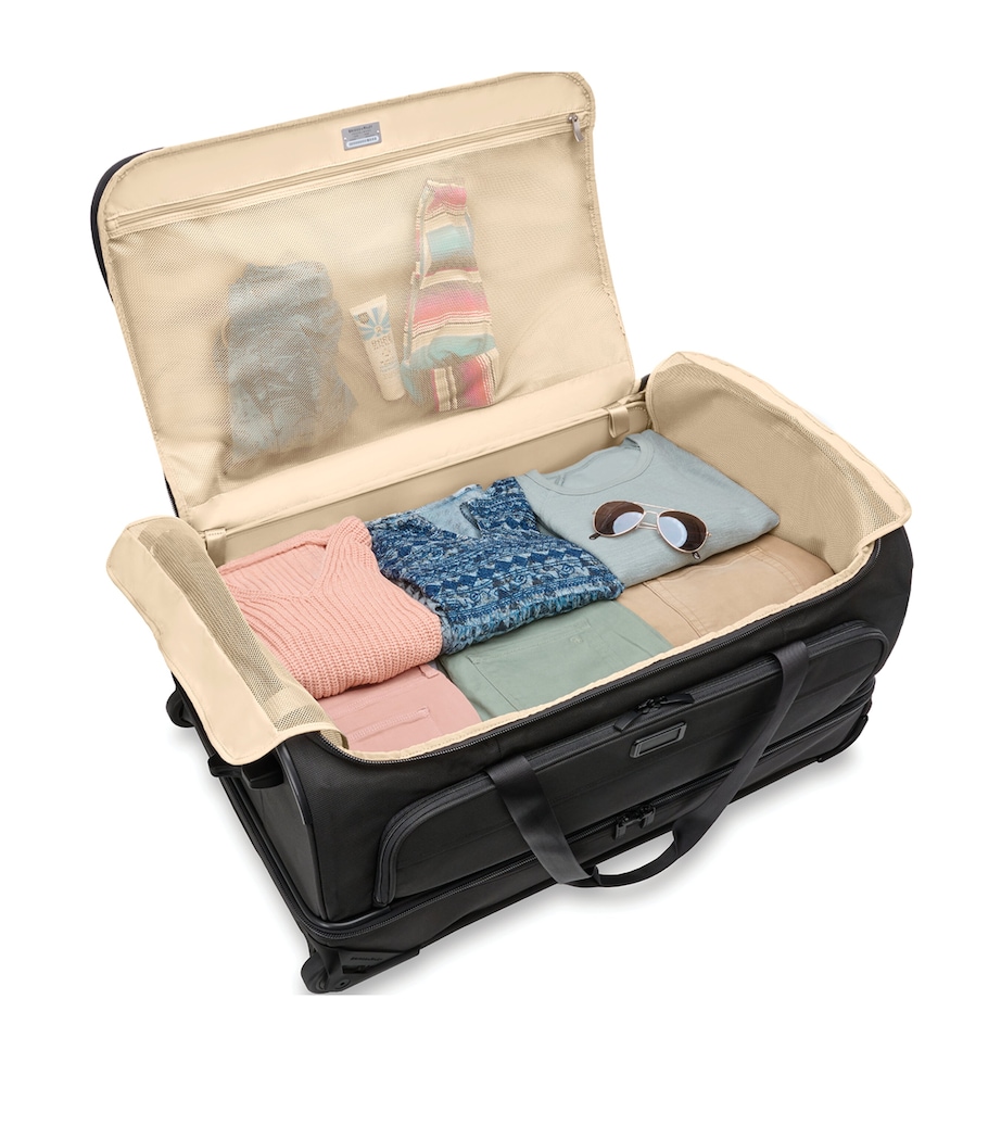 Baseline Large 2-Wheel Duffle Bag (74cm) BLACK Image 8