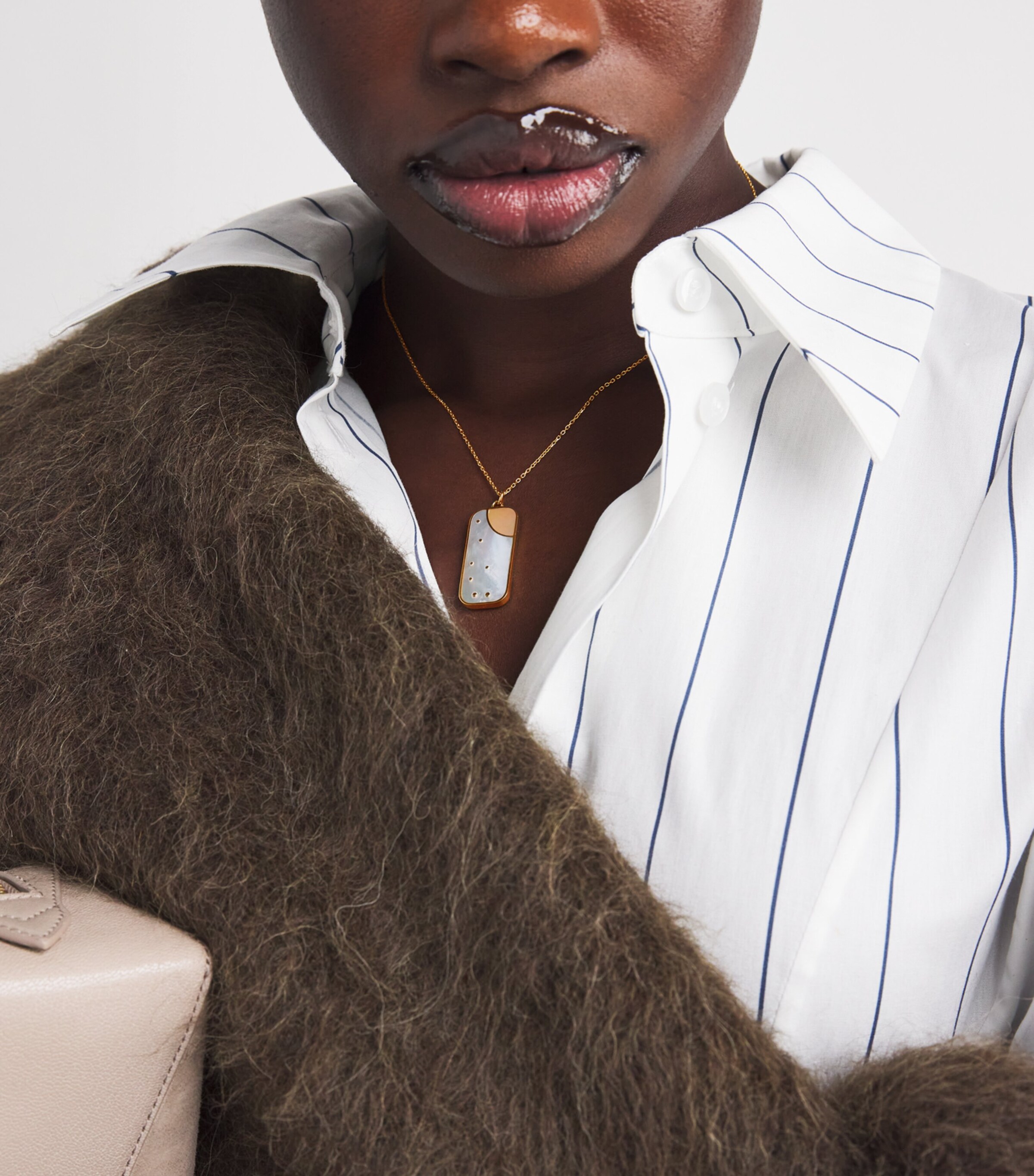 Yellow Gold, Diamond and Mother-of-Pearl Elements of Love Air Pendant Necklace WHITE Image 4